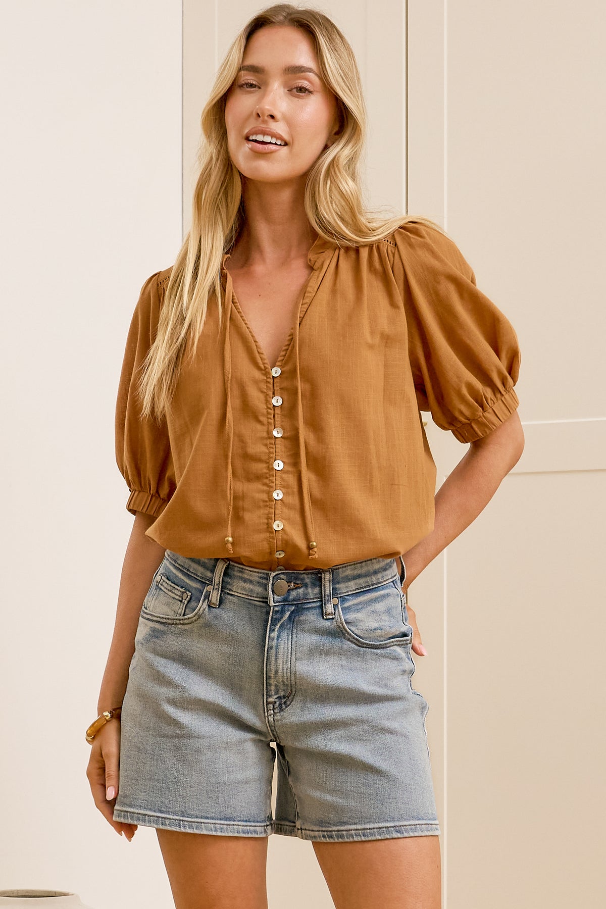 Alettie Blouse - Frill Collar Balloon Sleeve Button Down in Caramel