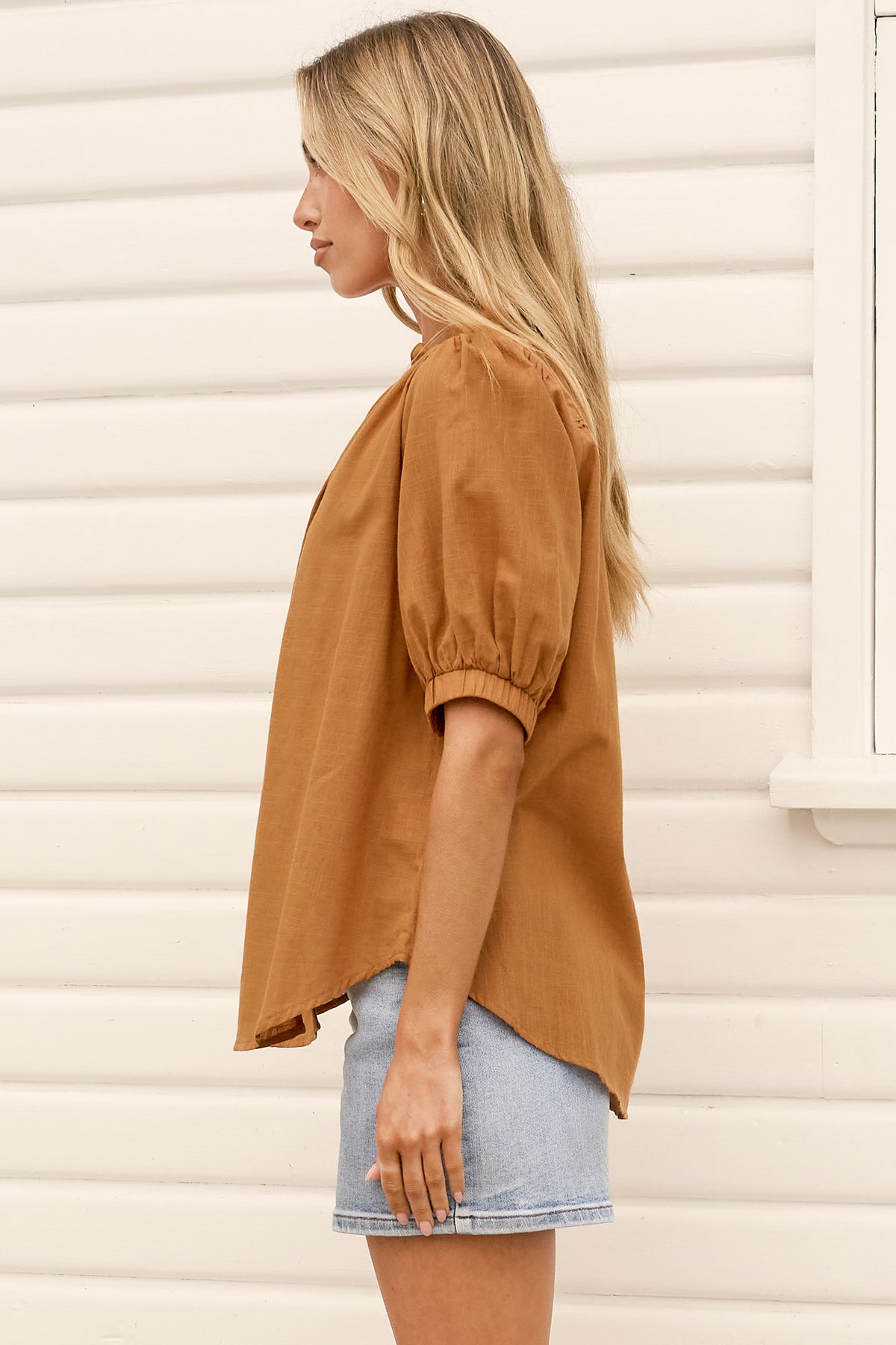 Alettie Blouse - Frill Collar Balloon Sleeve Button Down in Caramel
