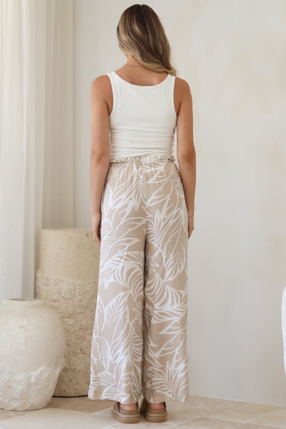 Armon Pants - Paper Bag Waist With Tie Wide Leg Pants In Jeani Print Beige