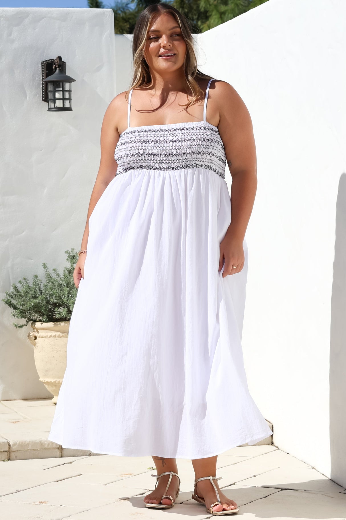 Asha Midi Dress - Constrast Stitch Shirred Elasticated Bodice Sun Dress in White