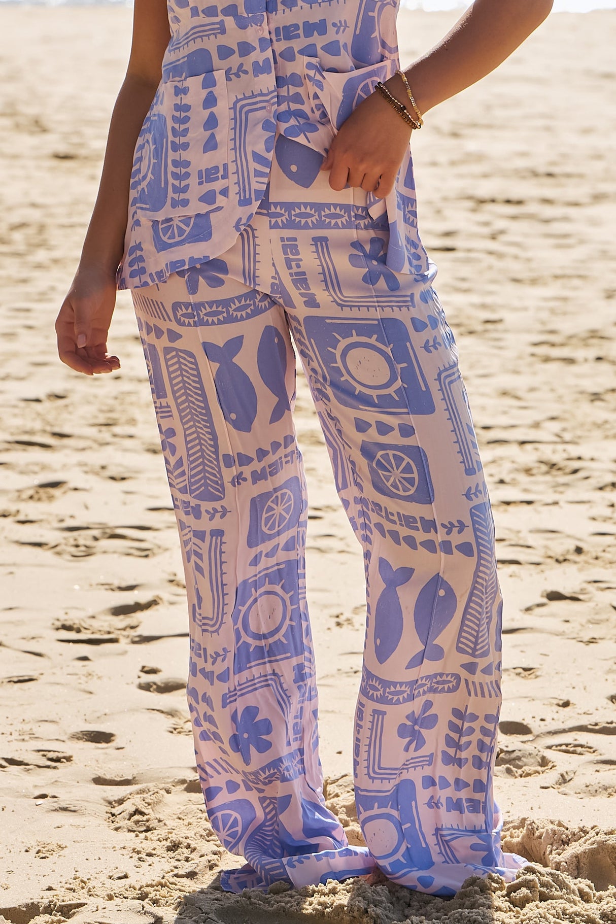 JAASE - Blake Pants: High Waisted Piping Down Front Straight Leg Pants in Mai Tai Print