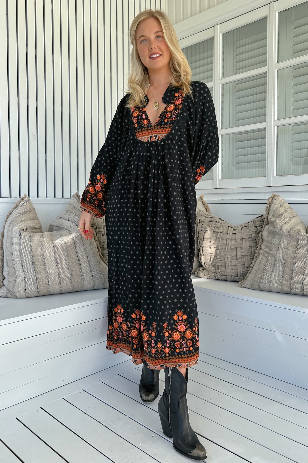 JAASE - Boheme Long Sleeve Midi Dress: Slimline Smock Dress in Emmery Print