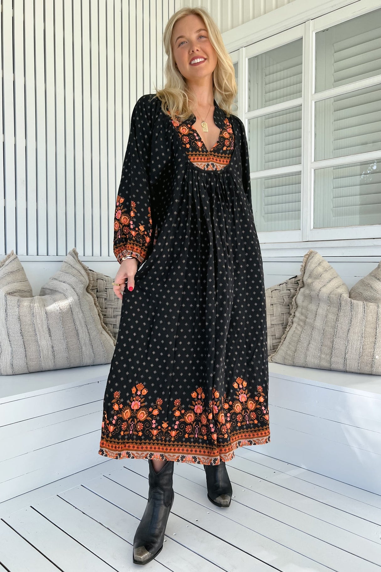 JAASE - Boheme Long Sleeve Midi Dress: Slimline Smock Dress in Emmery Print