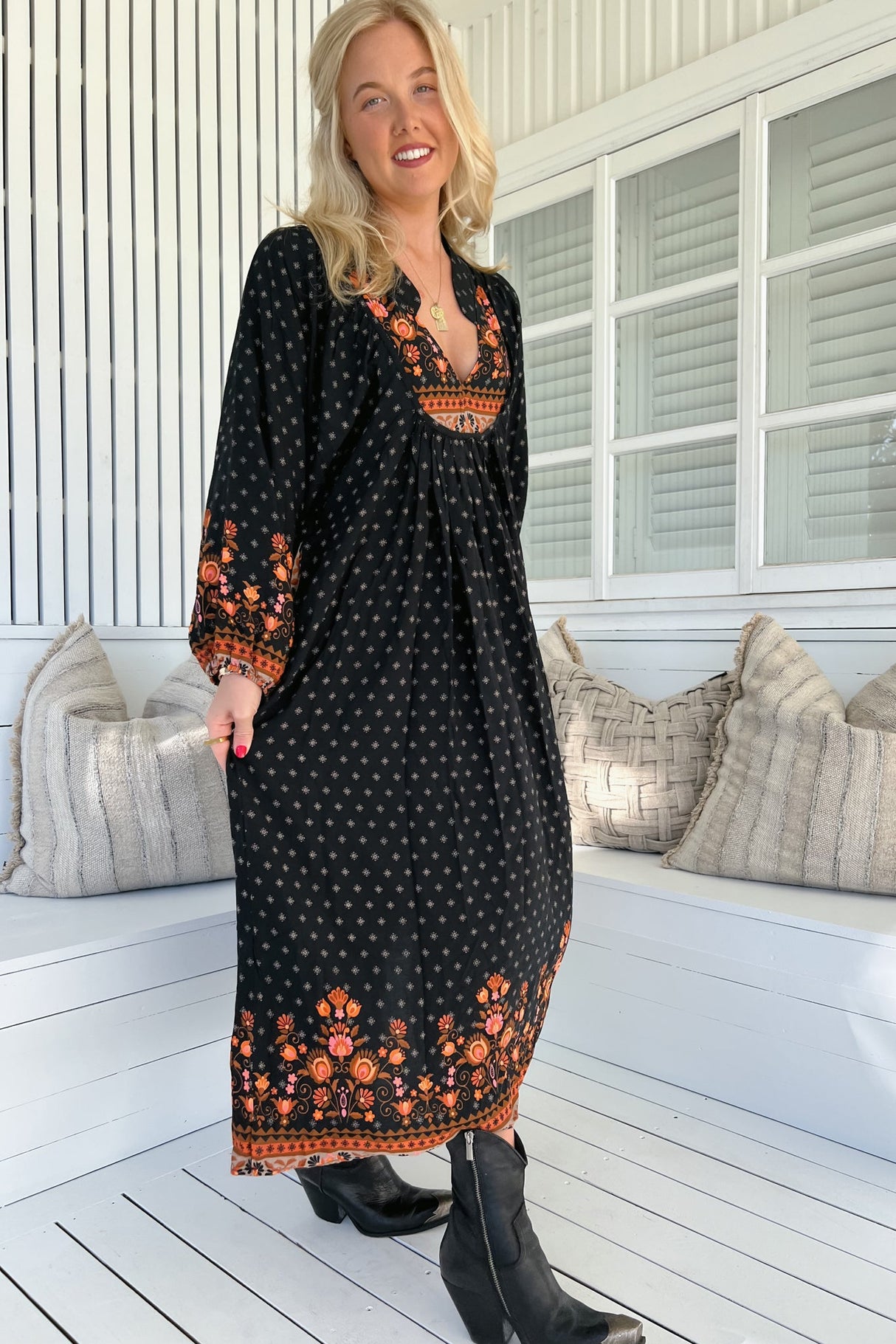 JAASE - Boheme Long Sleeve Midi Dress: Slimline Smock Dress in Emmery Print