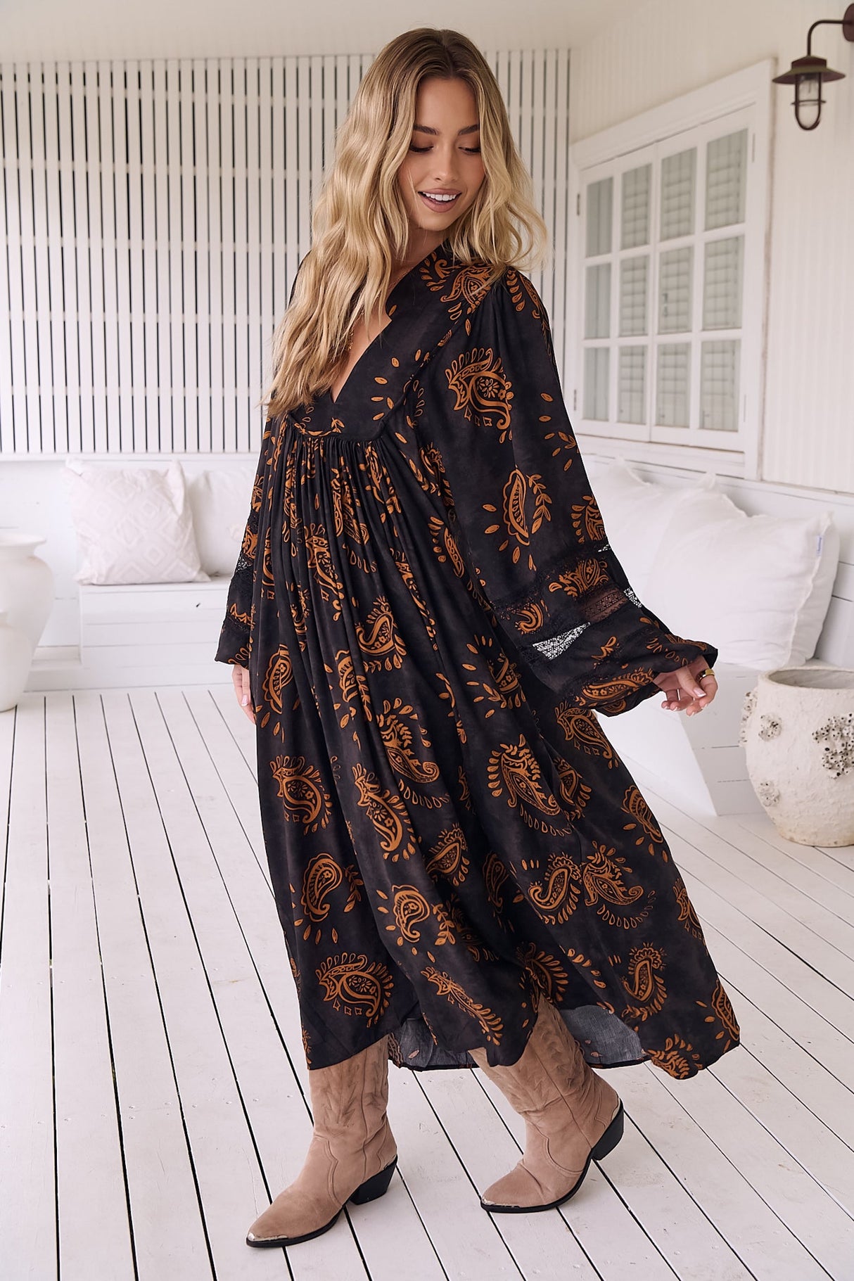 JAASE - Boheme Long Sleeve Midi Dress: Slimline Smock Dress in Milan Print