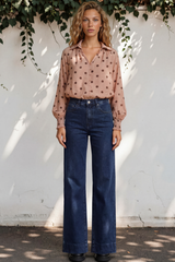 Yulissa Blouse - Wing Collar Button Down Scoop Hem Top in Pacey Spot Pink