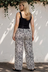 Channing Pants - High Waisted Wide-Leg Pants with Pockets in Jangle Print Black