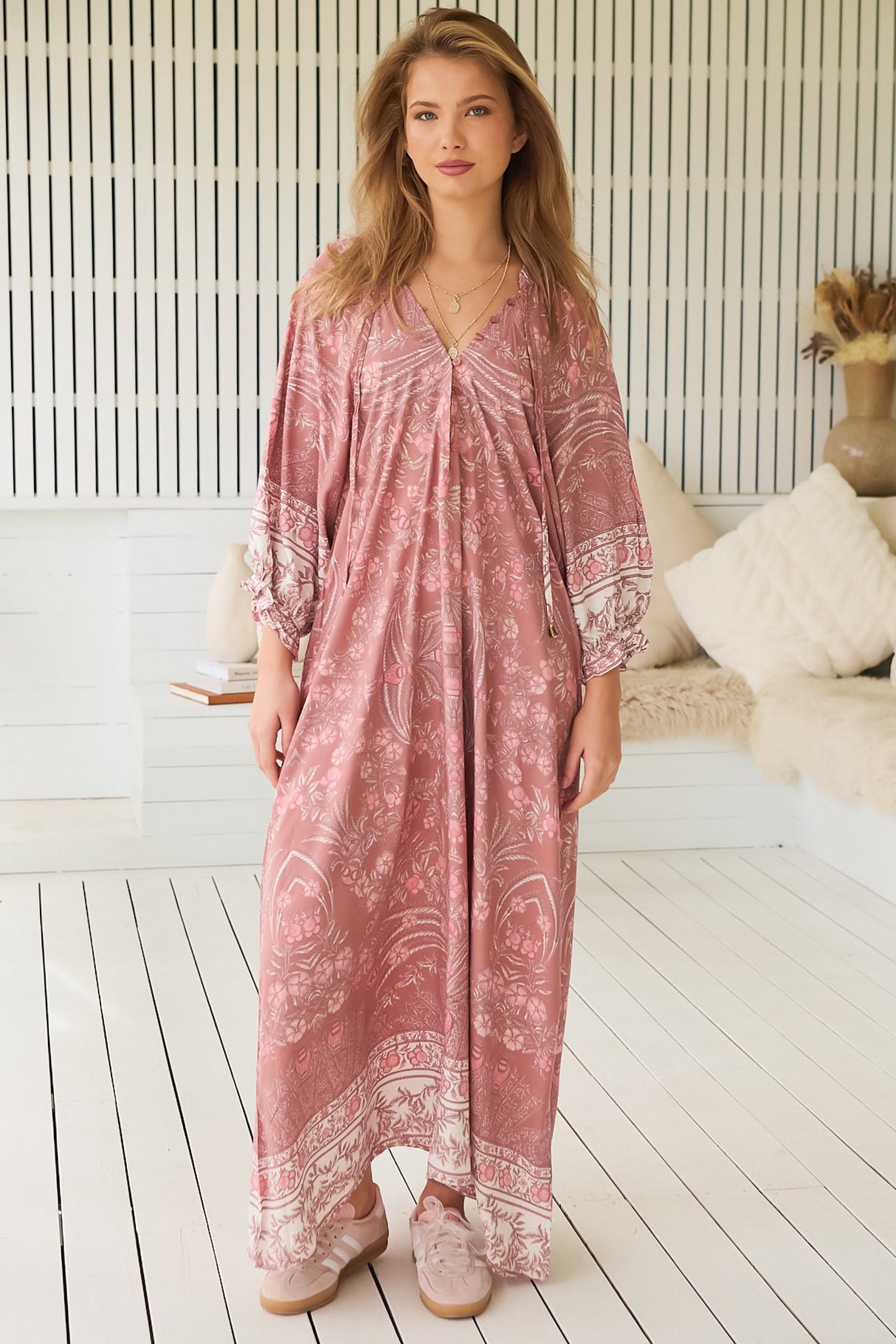JAASE - Bree Maxi Dress: Frill Balloon Sleeve V Neck Shift Dress in Angelina Print