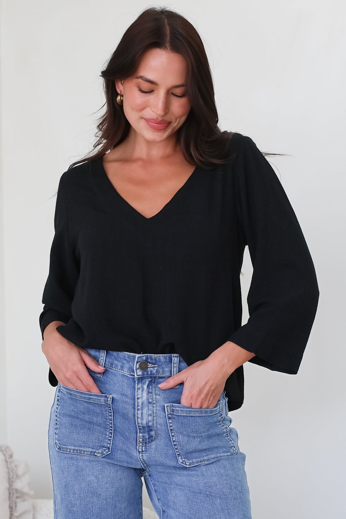 Breezer Top - Long Sleeve V Neck Pull Over Top with High Low Hemline in Black