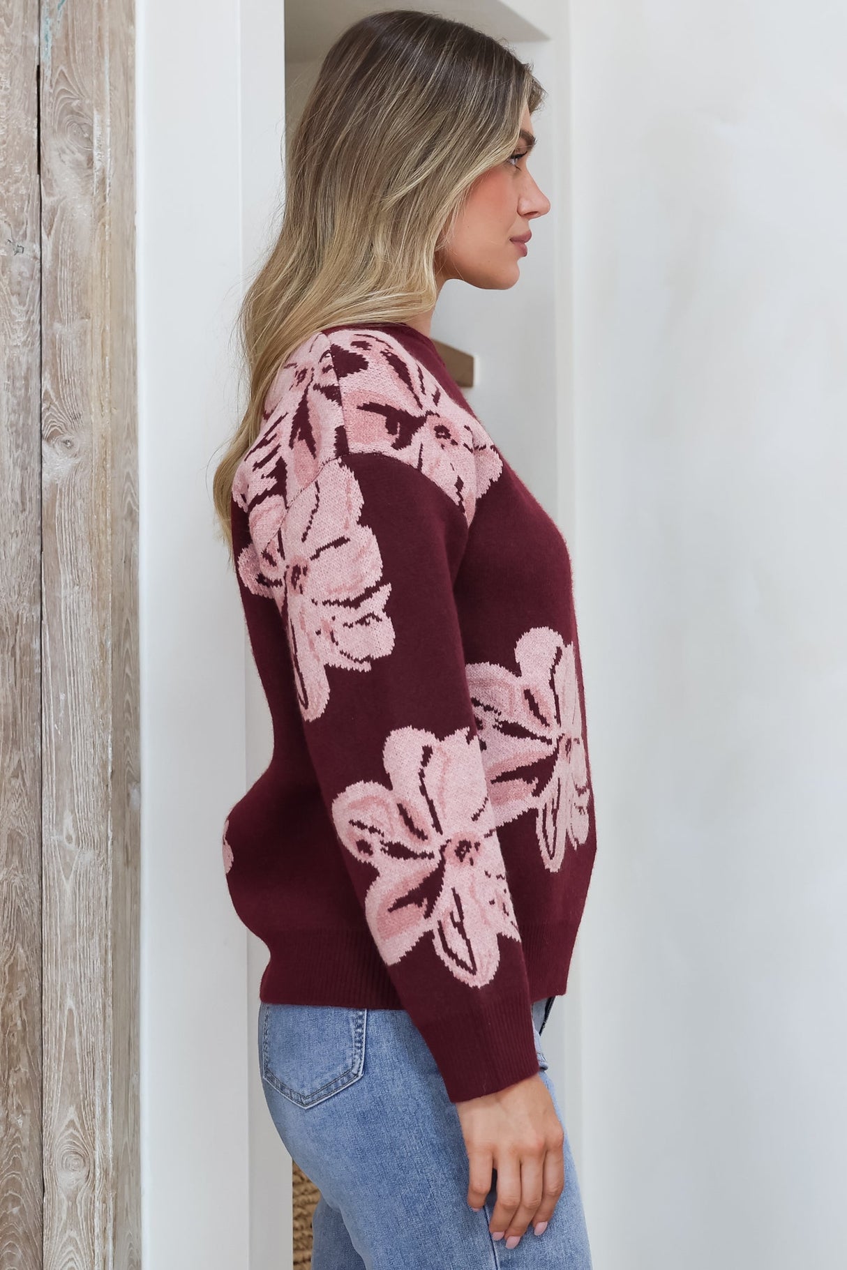 Breezy Jumper - Crew Neck Long Sleeve Floral Knit with Ribbed Hemlines in Wine