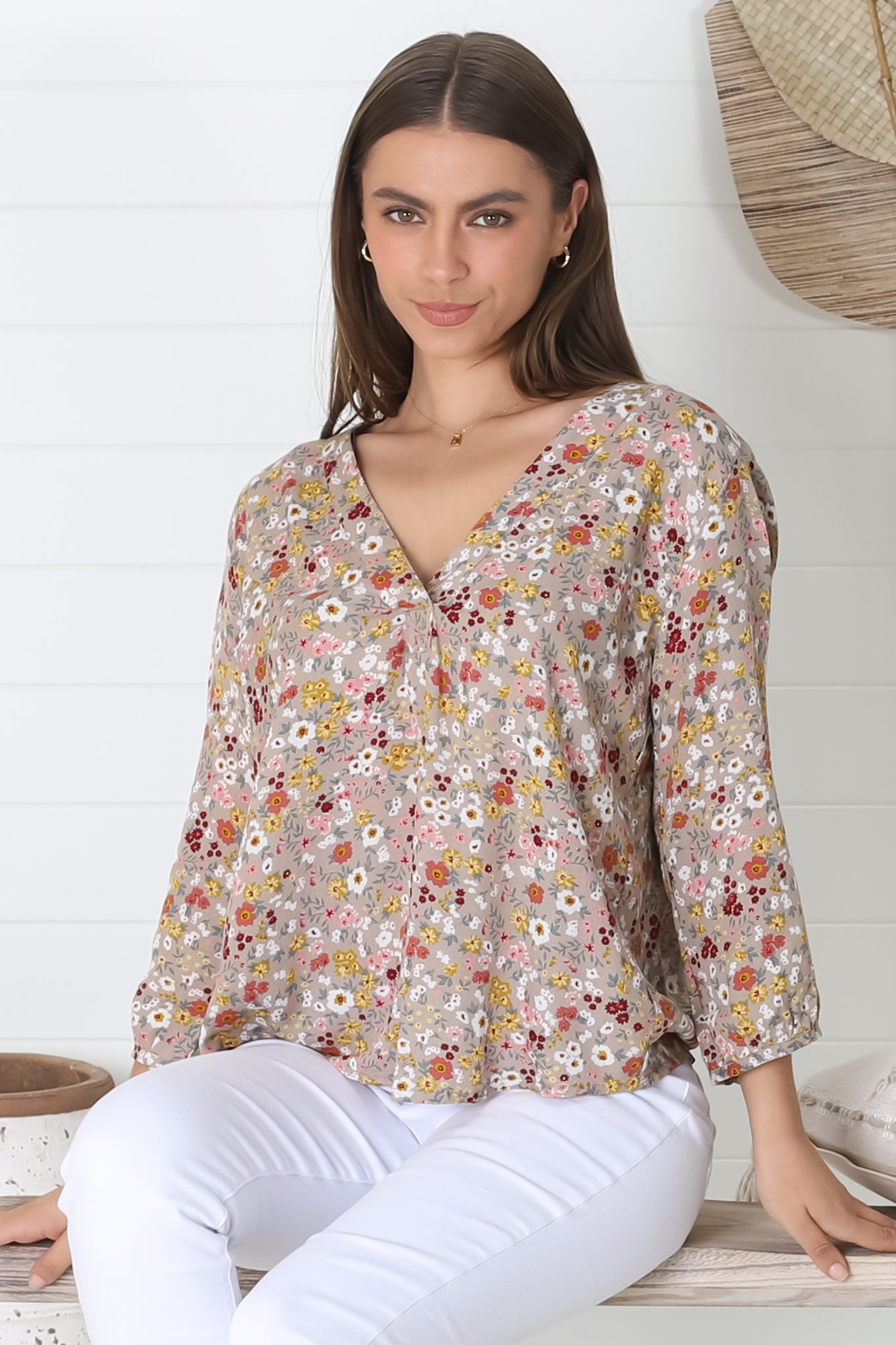 Brenda Top - V Neck 3/4 Sleeve with Button Cuff High-Low Hem Top in Hollie Print Beige