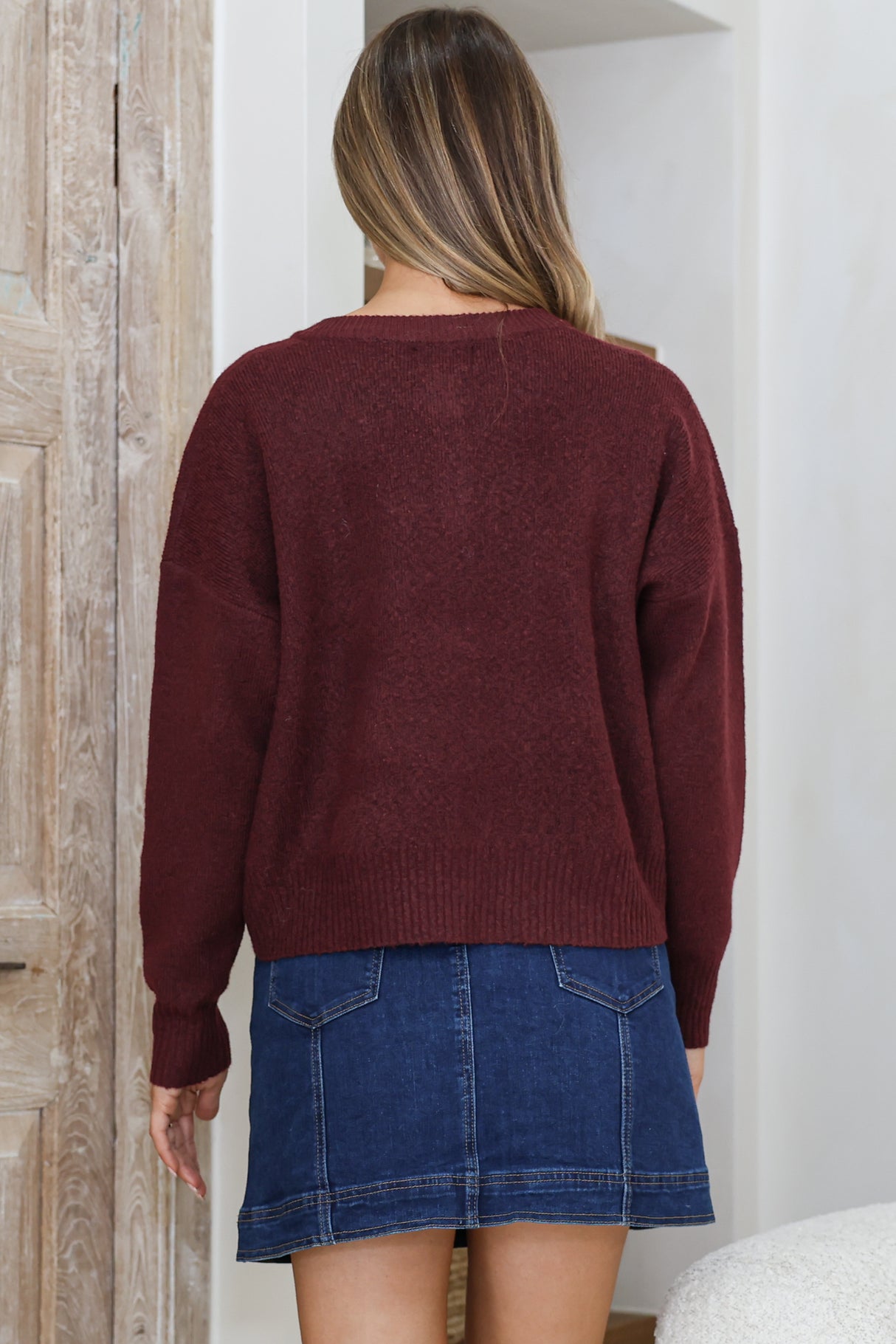 Caelan Cardigan - Crew Neck Gold Trim Matching Buttoned Crop Knit in Wine