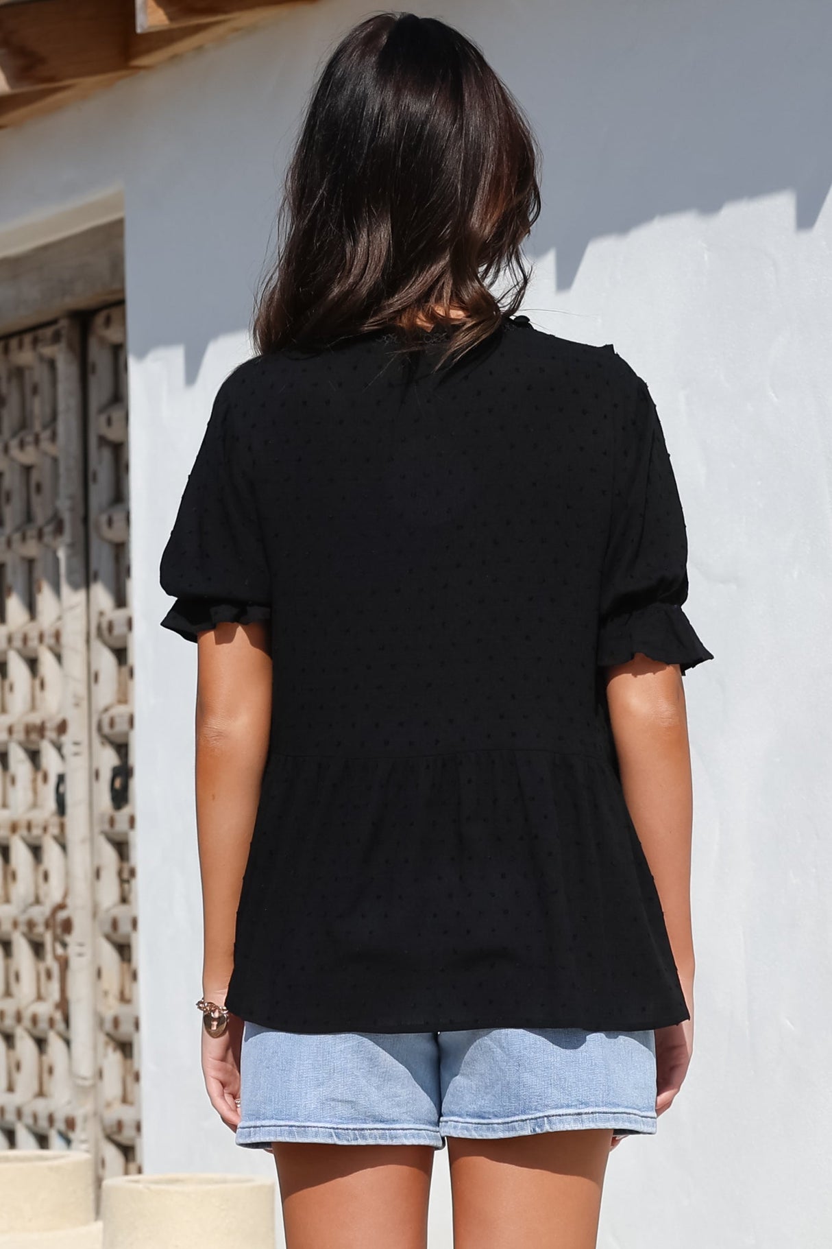 Catha Top - Frill Neckline Empire Bustline Top with Short Balloon Sleeves in Black