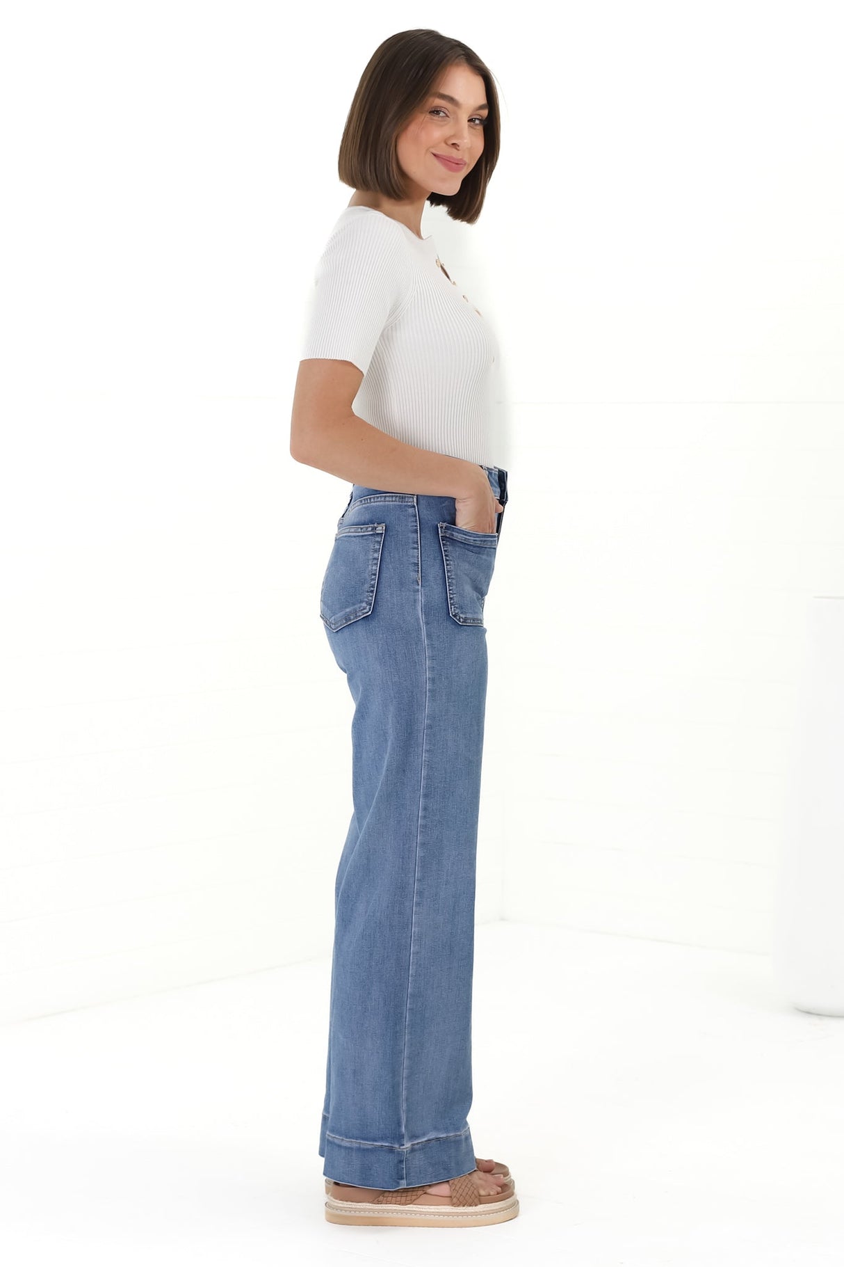 Cindy Wide Leg Jean in Mid Denim Wash