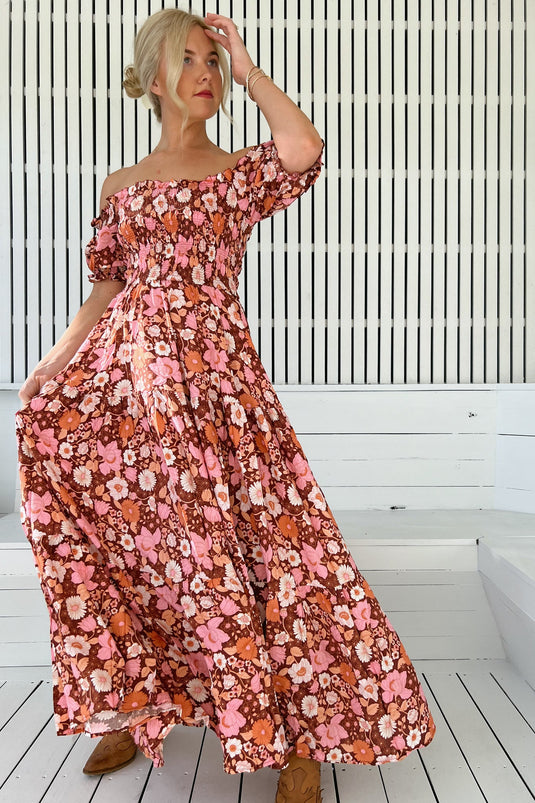 JAASE - Claudette Maxi Dress: On or Off Shoulder Elasticated Bodice Short Balloon Sleeve Dress in Pixie Print