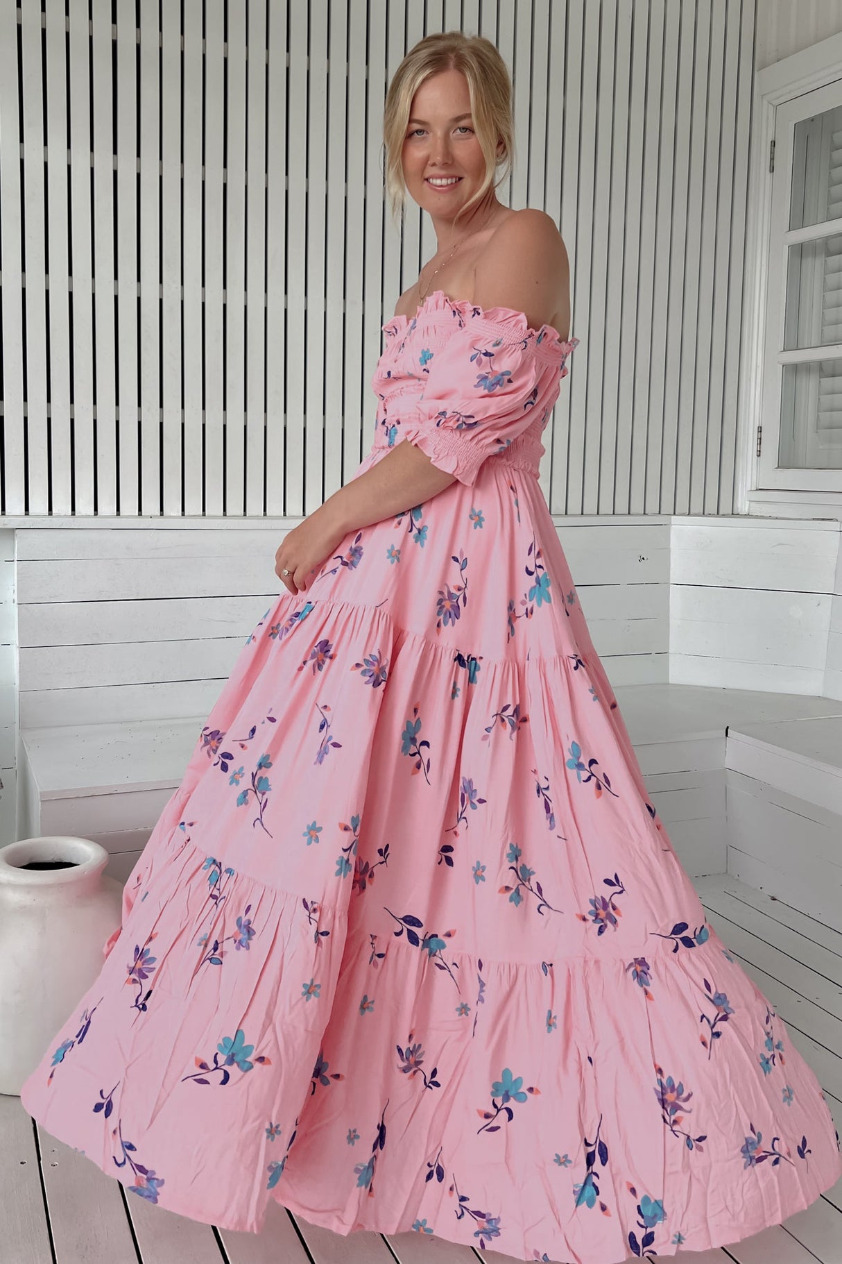 JAASE - Claudette Maxi Dress: On or Off Shoulder Elasticated Bodice Short Balloon Sleeve Dress in Wild Berry Print