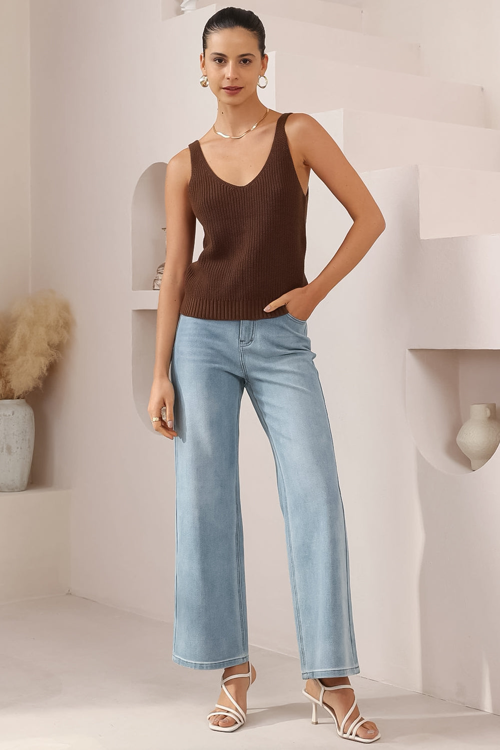 Costa Knit Top - V-Neck Tank Top in Chocolate