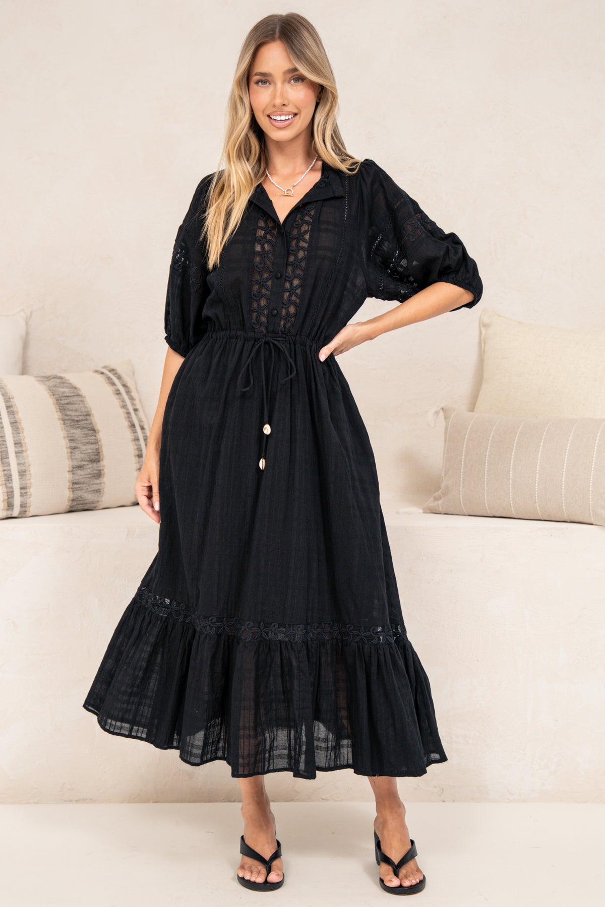 Dove Maxi Dress - Plaid Textured Lace Detailed Dress with Puff Sleeves in Black