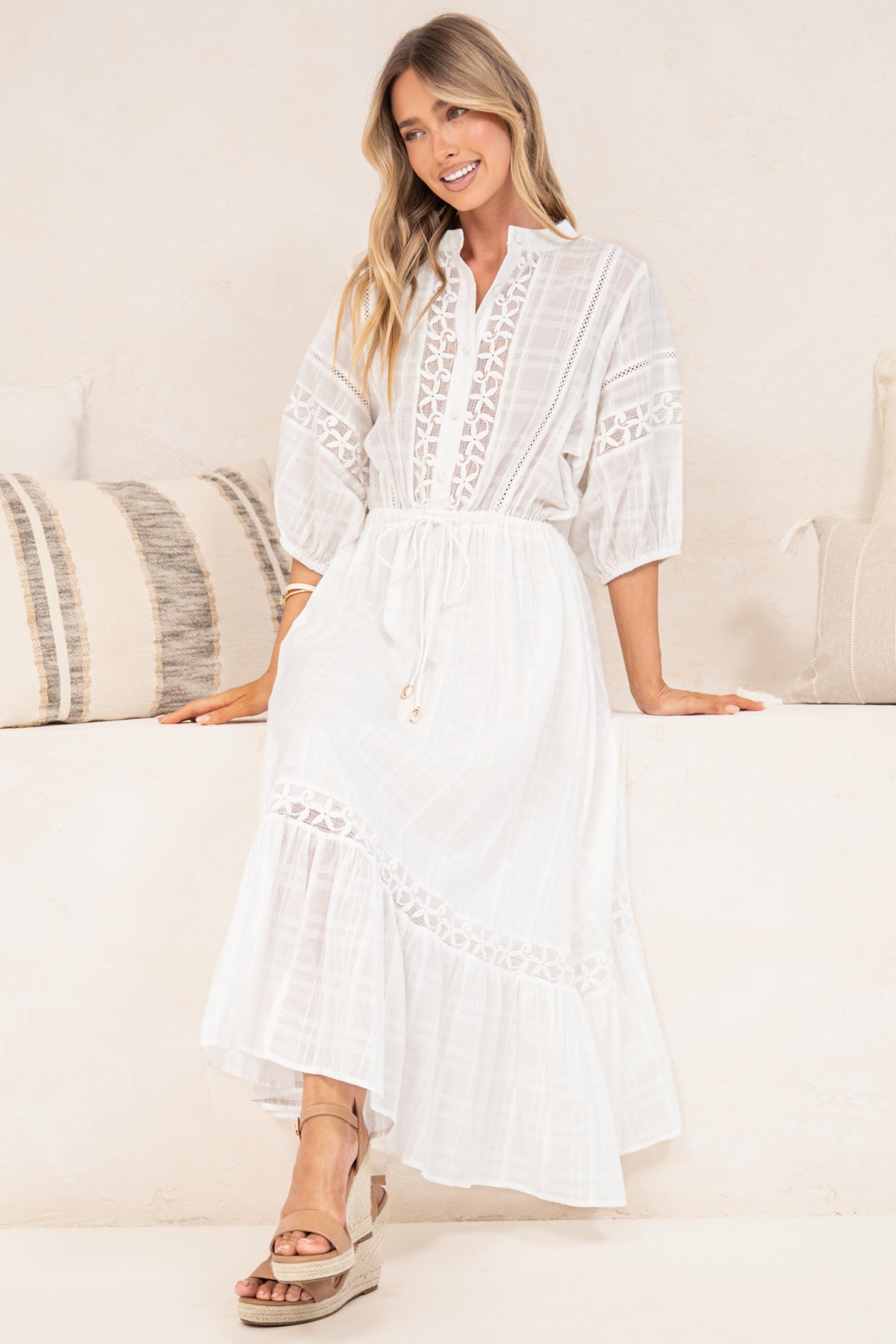 Dove Maxi Dress - Plaid Textured Lace Detailed Dress with Puff Sleeves in White