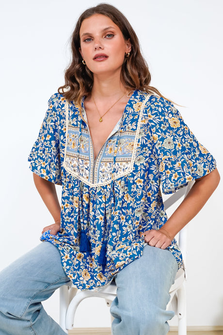 Dove Top - Relaxed Yoke Bodice Pull Over with Short Sleeves in Wynona Print Blue