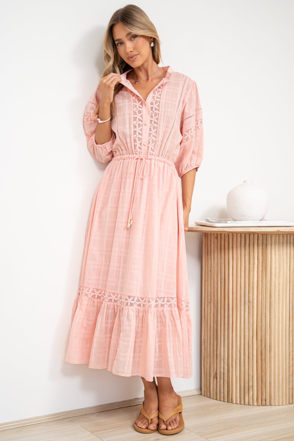 Dove Maxi Dress - Plaid Textured Lace Detailed Dress with Puff Sleeves in Pink