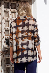 Elio Shirt - V-Neck Buttoned Down Shirt with Long Sleeves in Otis Print