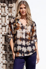Elio Shirt - V-Neck Buttoned Down Shirt with Long Sleeves in Otis Print