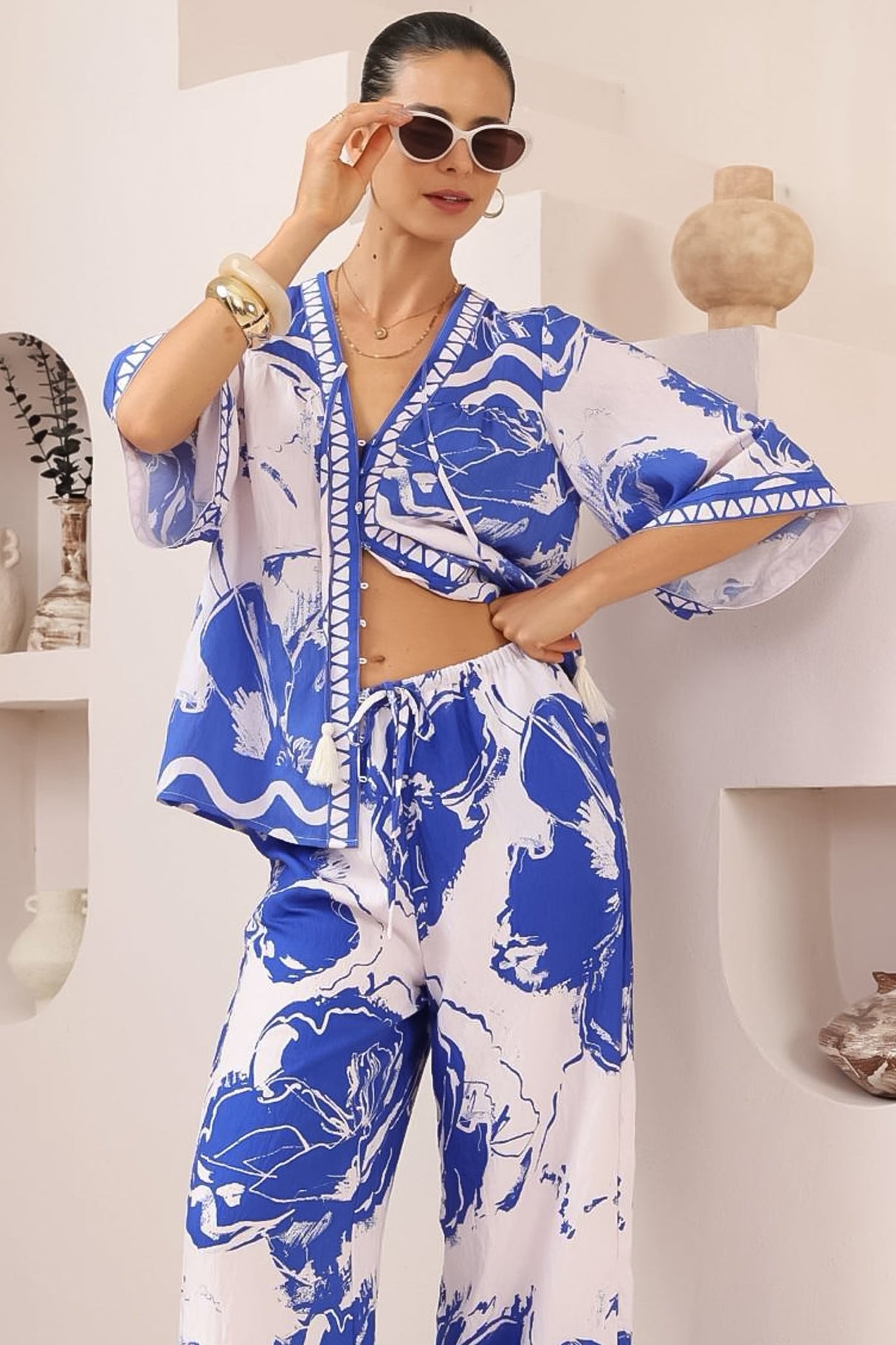 Elysia Blouse - Deep V Neck Button Down 3/4 Sleeve Top in Katiya Print