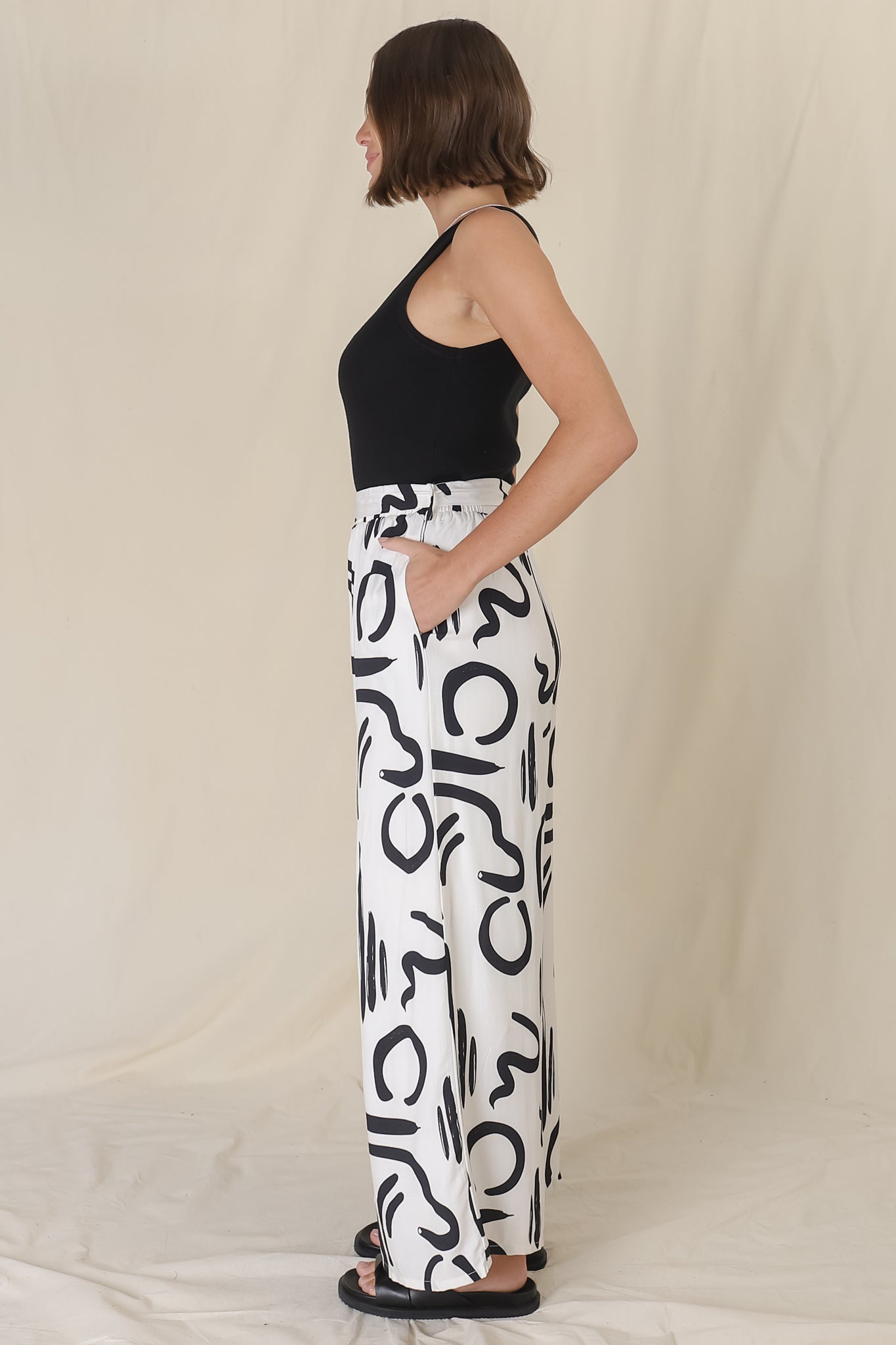 Emersyn Pants - Graphic Print Wide Leg Pants with Matching Belt in Off White