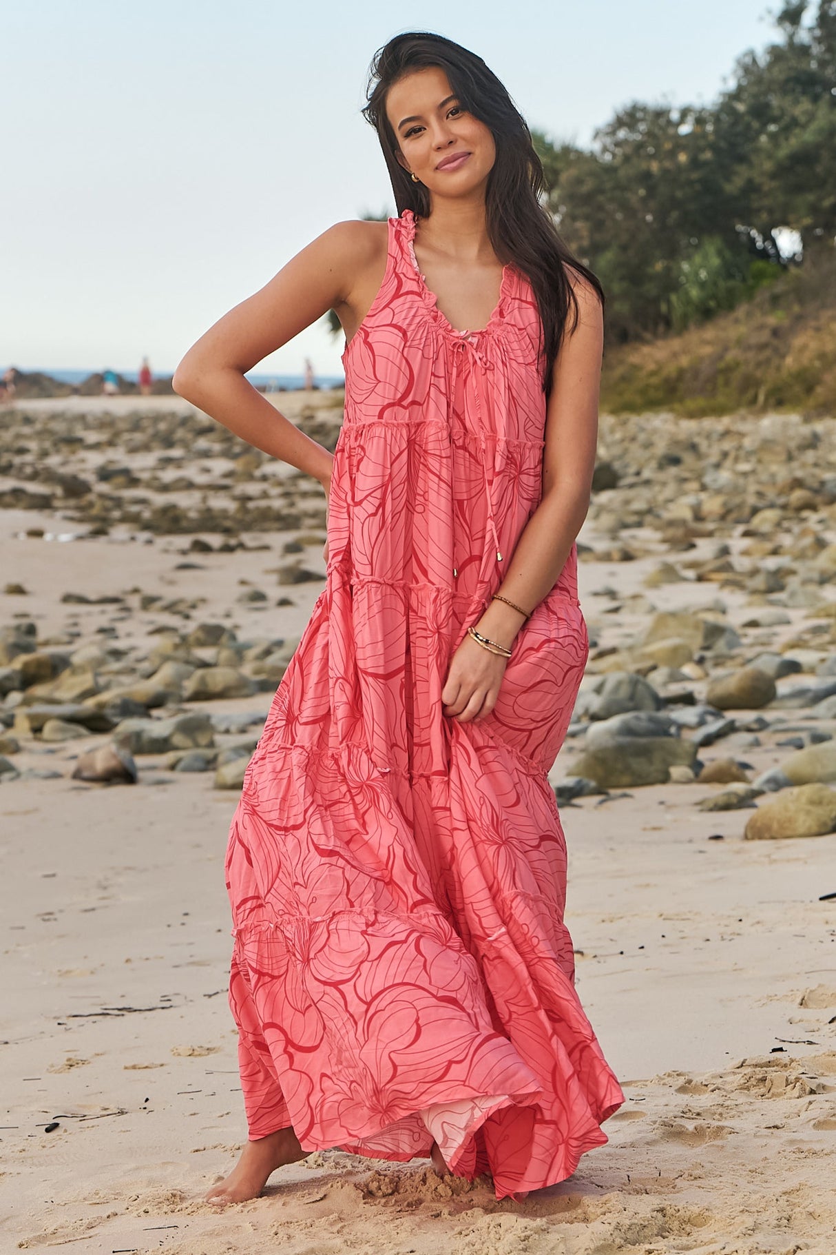 JAASE - Erryn Maxi Dress: Scoop Neckline Smock Maxi in Rosella Print