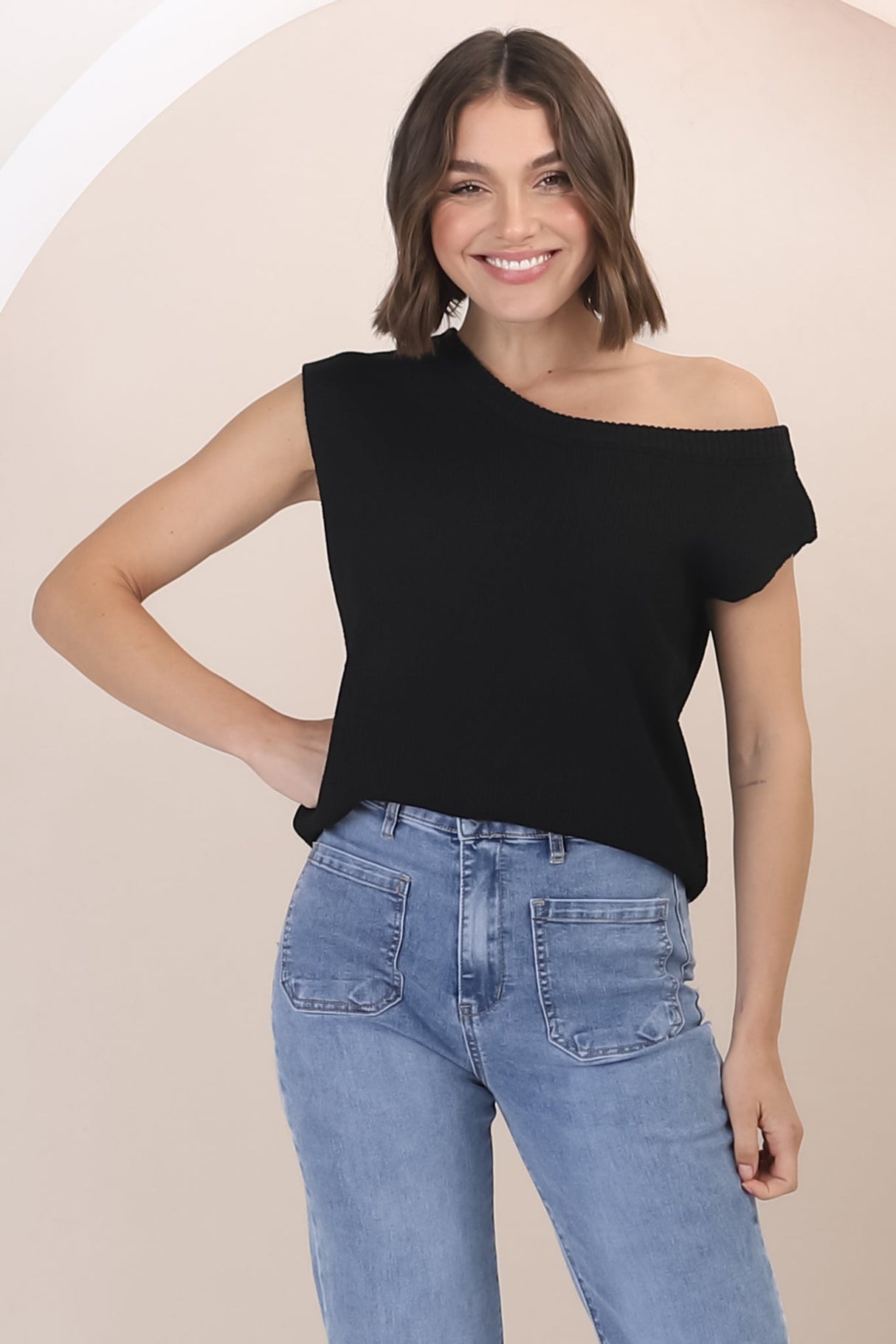 Ethel Knit Top - Crew Neck Knit Sleeveless Top in Black