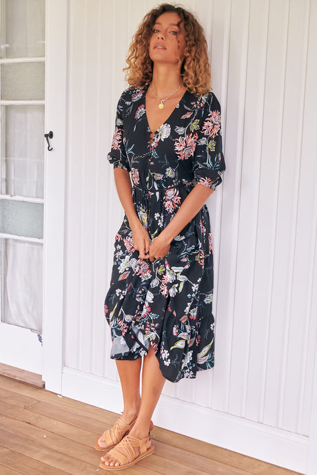JAASE - Eve Midi Dress: V Neck Tiered Dress with Option Waist Tie in Under The Stars Print