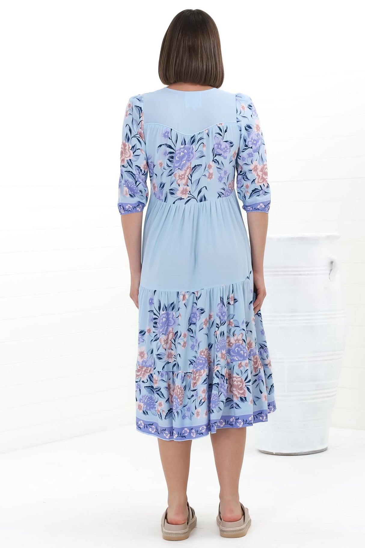 JAASE - Eve Midi Dress: V-Neck Tiered Dress with Option Waist Tie in Heaven Print