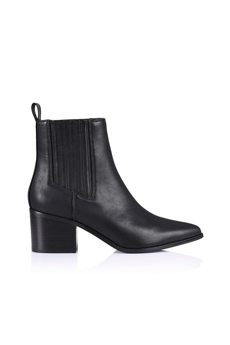 Fillipin Chelsea Ankle Boots - Black Softee