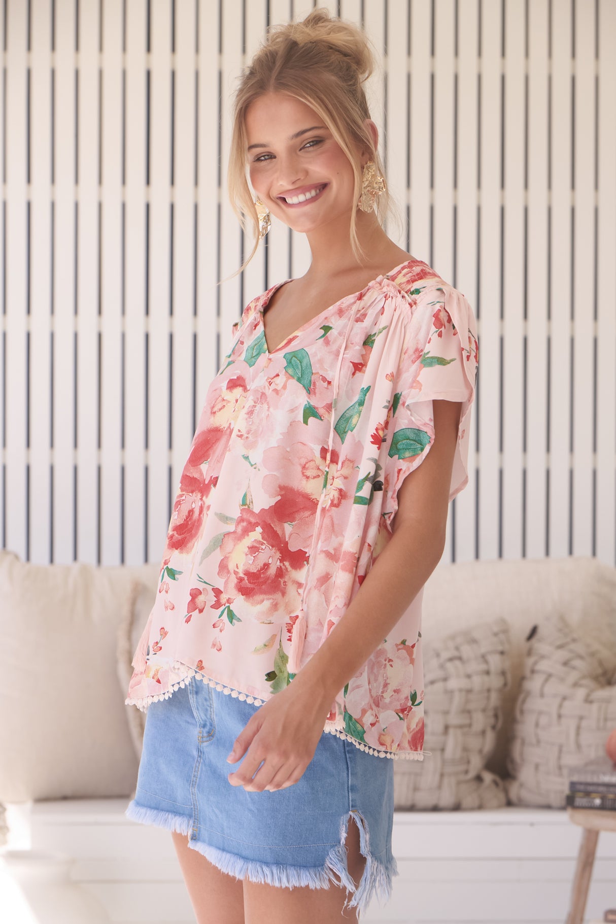 JAASE - Fisico Top: High V Neck Slouchy Blouse with Crochet Trim Hemline in Alessia Print