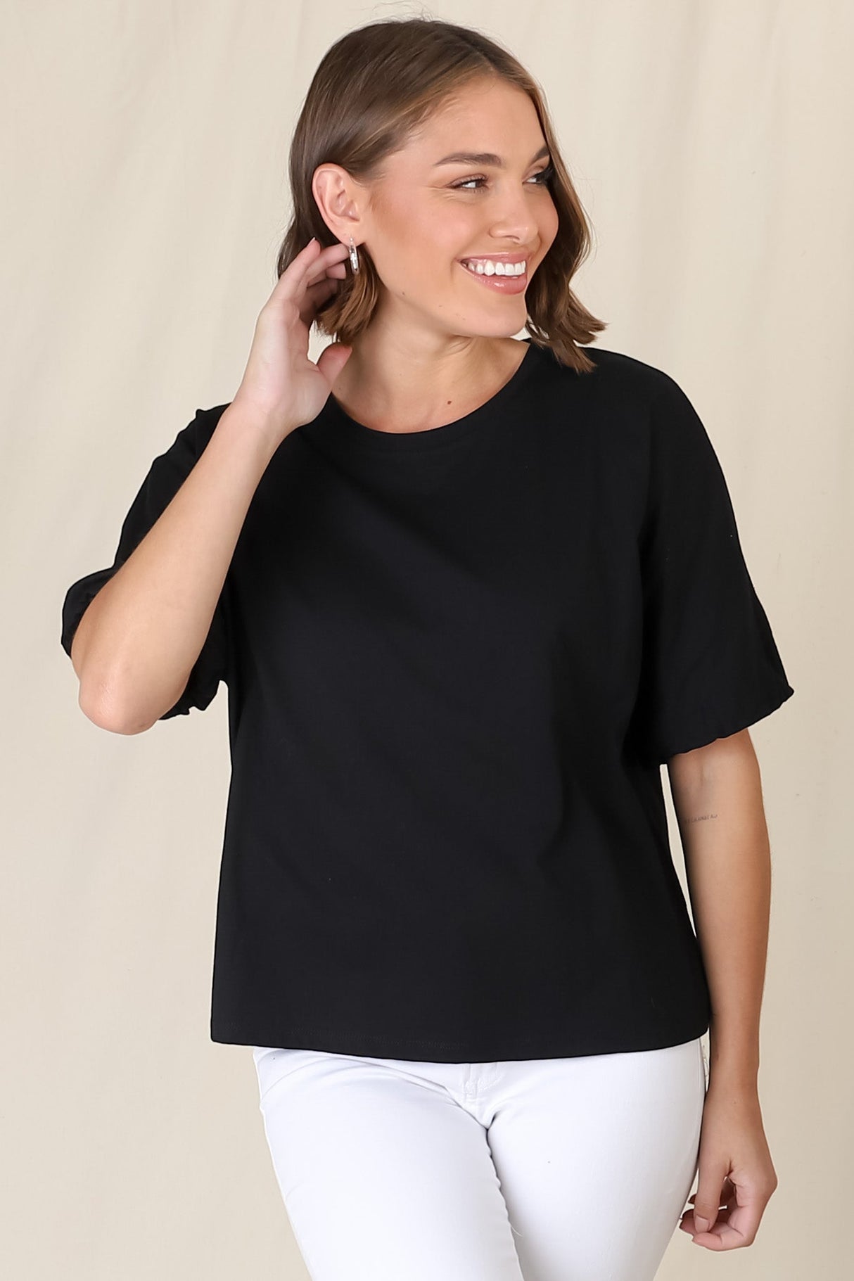 Flyn Top - Billow Sleeve Boxy Relaxed Tee in Black