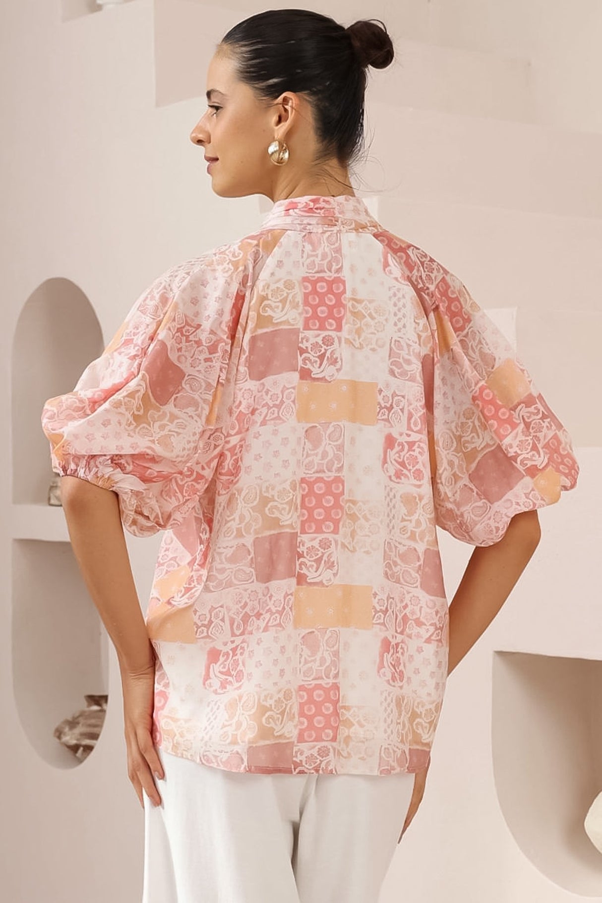 Frankie Blouse - High Mandarin Collar Buttoned Down Top in Hannah Print