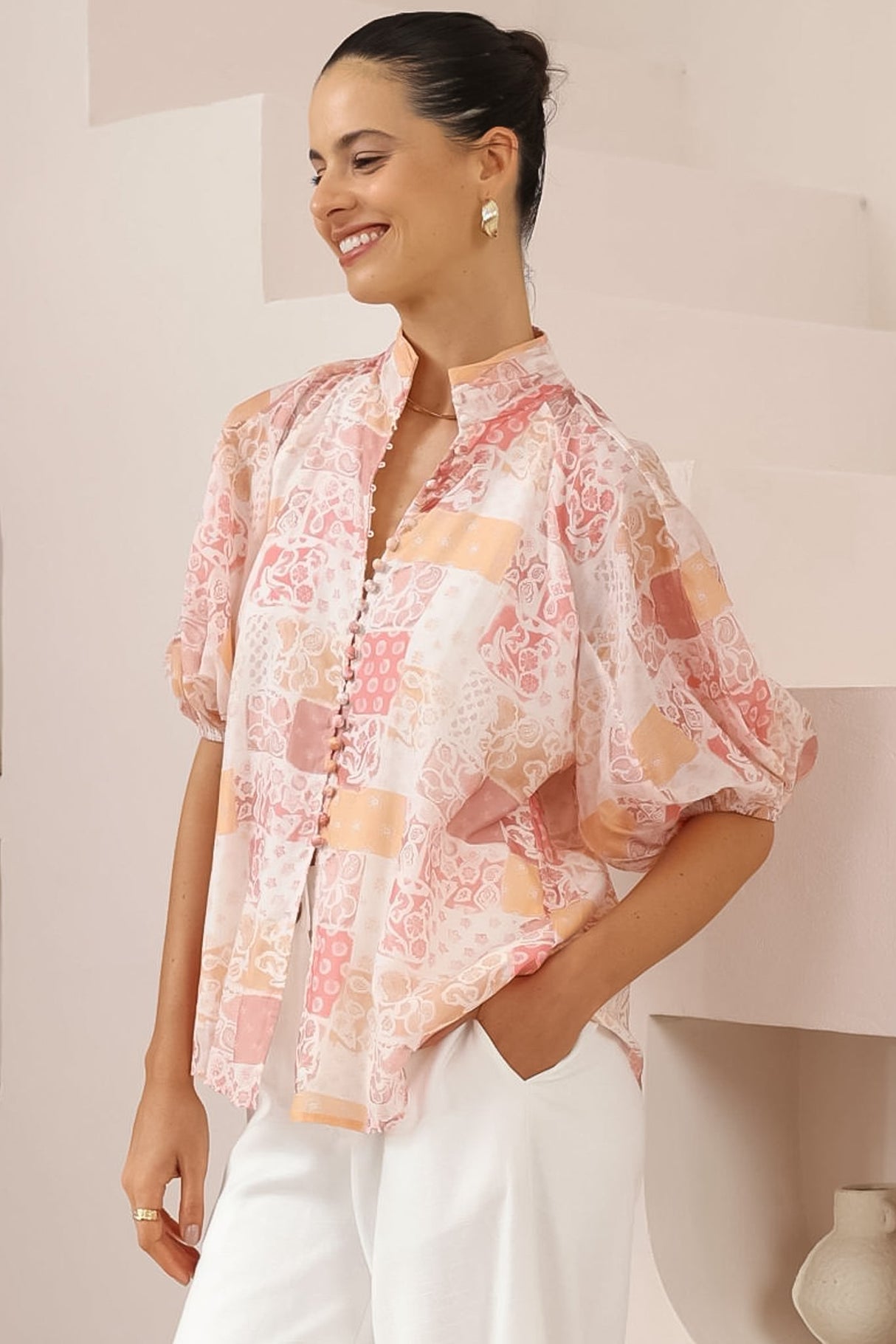Frankie Blouse - High Mandarin Collar Buttoned Down Top in Hannah Print