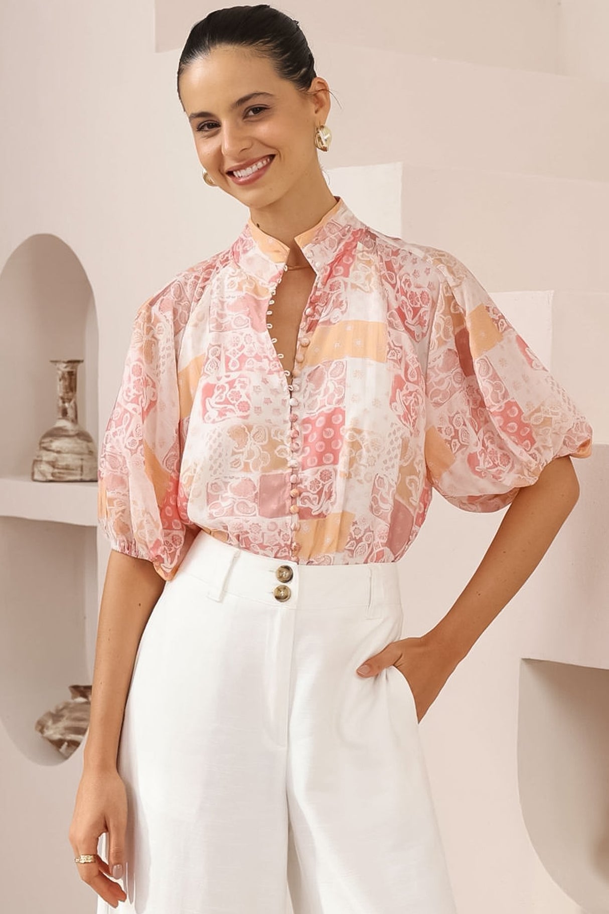 Frankie Blouse - High Mandarin Collar Buttoned Down Top in Hannah Print
