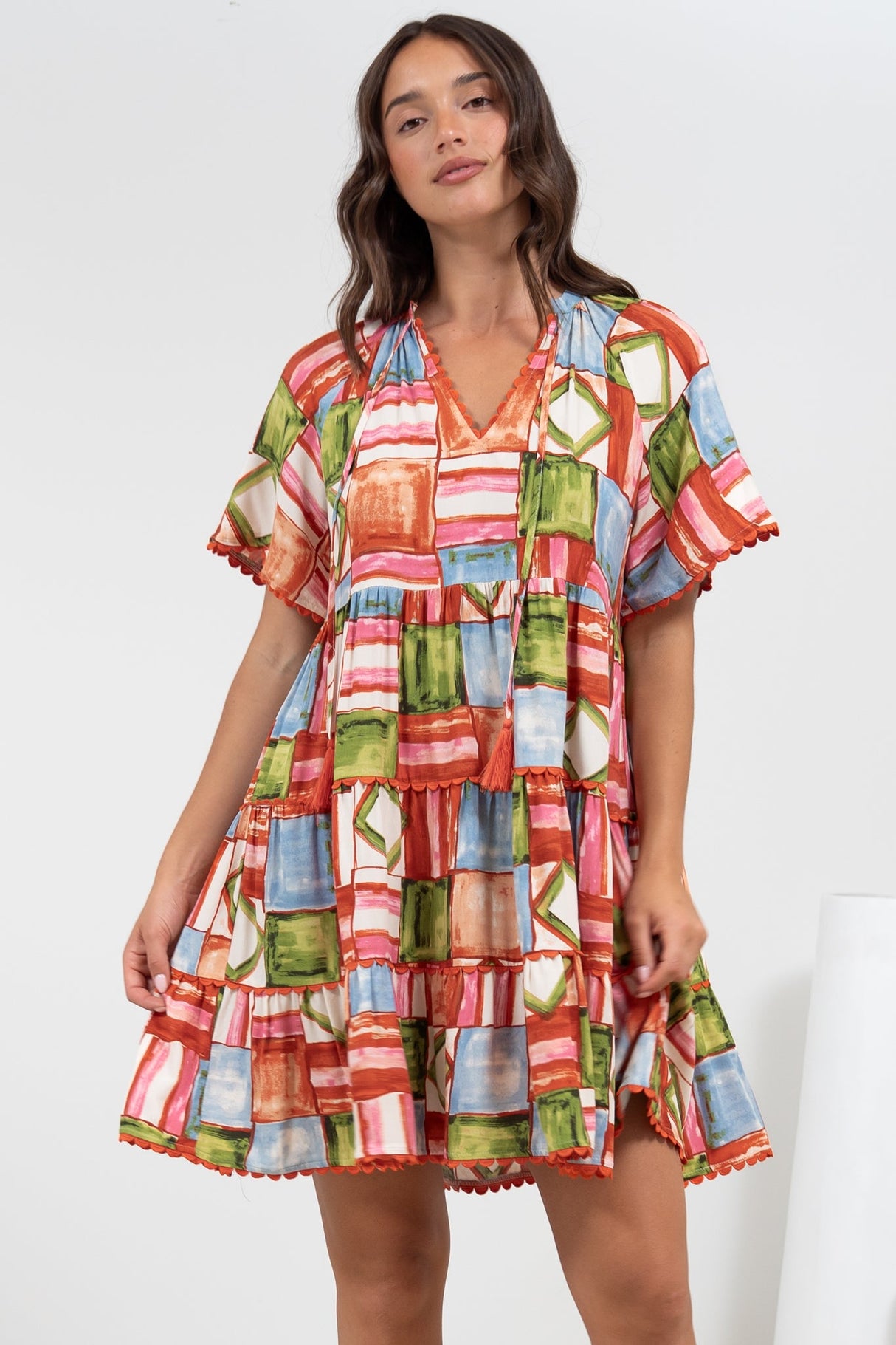 Ginley Mini Dress - V-Neck Scallop Spliced Tiered Dress in Tami Print