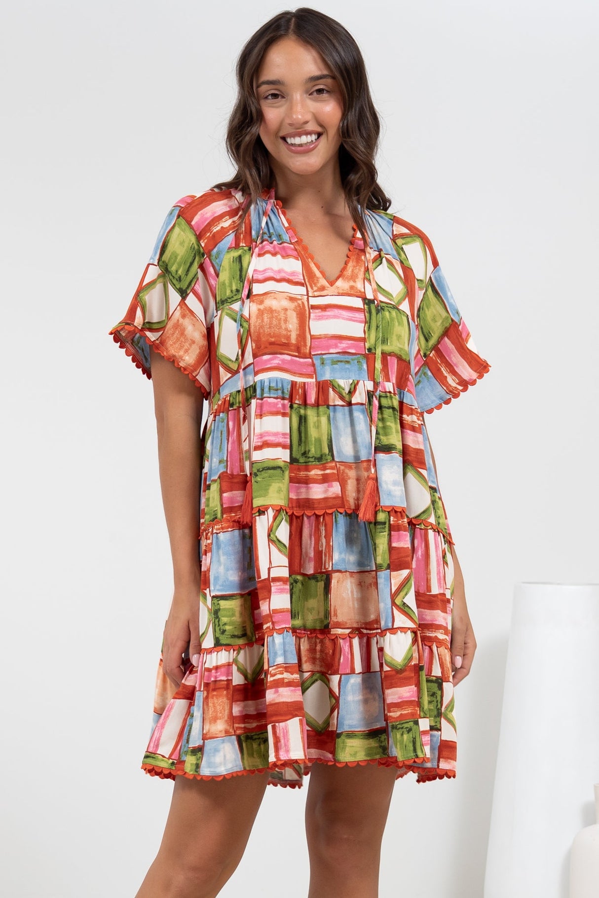 Ginley Mini Dress - V-Neck Scallop Spliced Tiered Dress in Tami Print