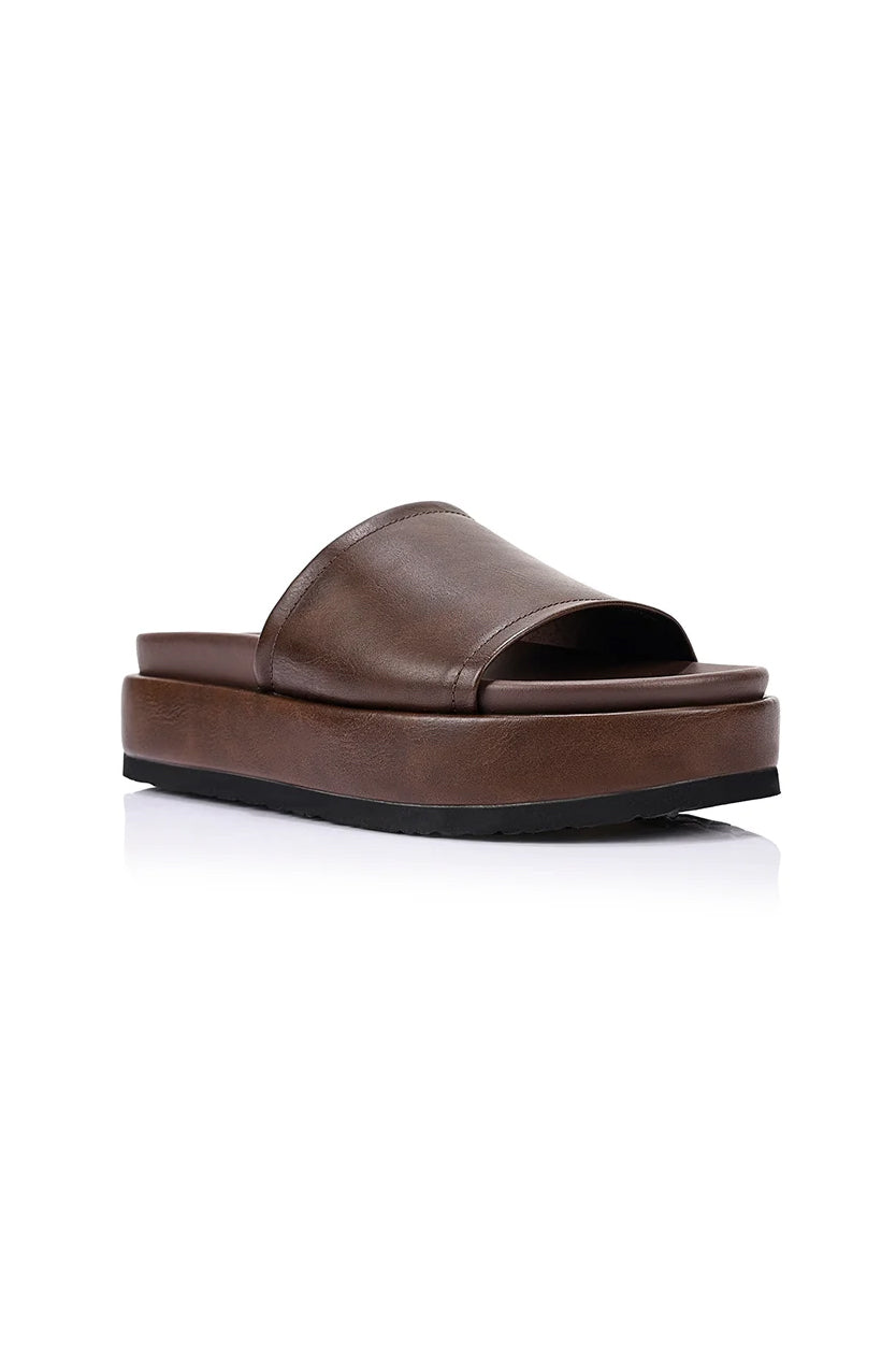 Hades Flatform Slides in Distressed Brown