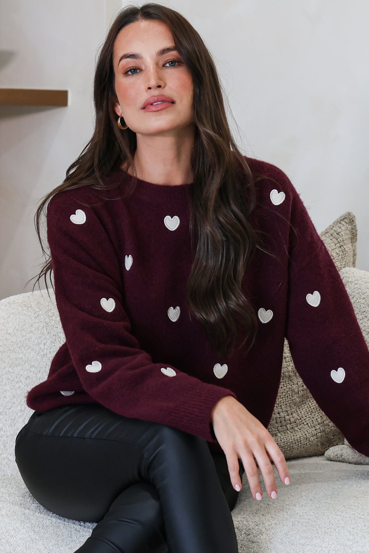 Hartley Jumper - Crew Neck Embroidered Heart Motif Knit in Wine