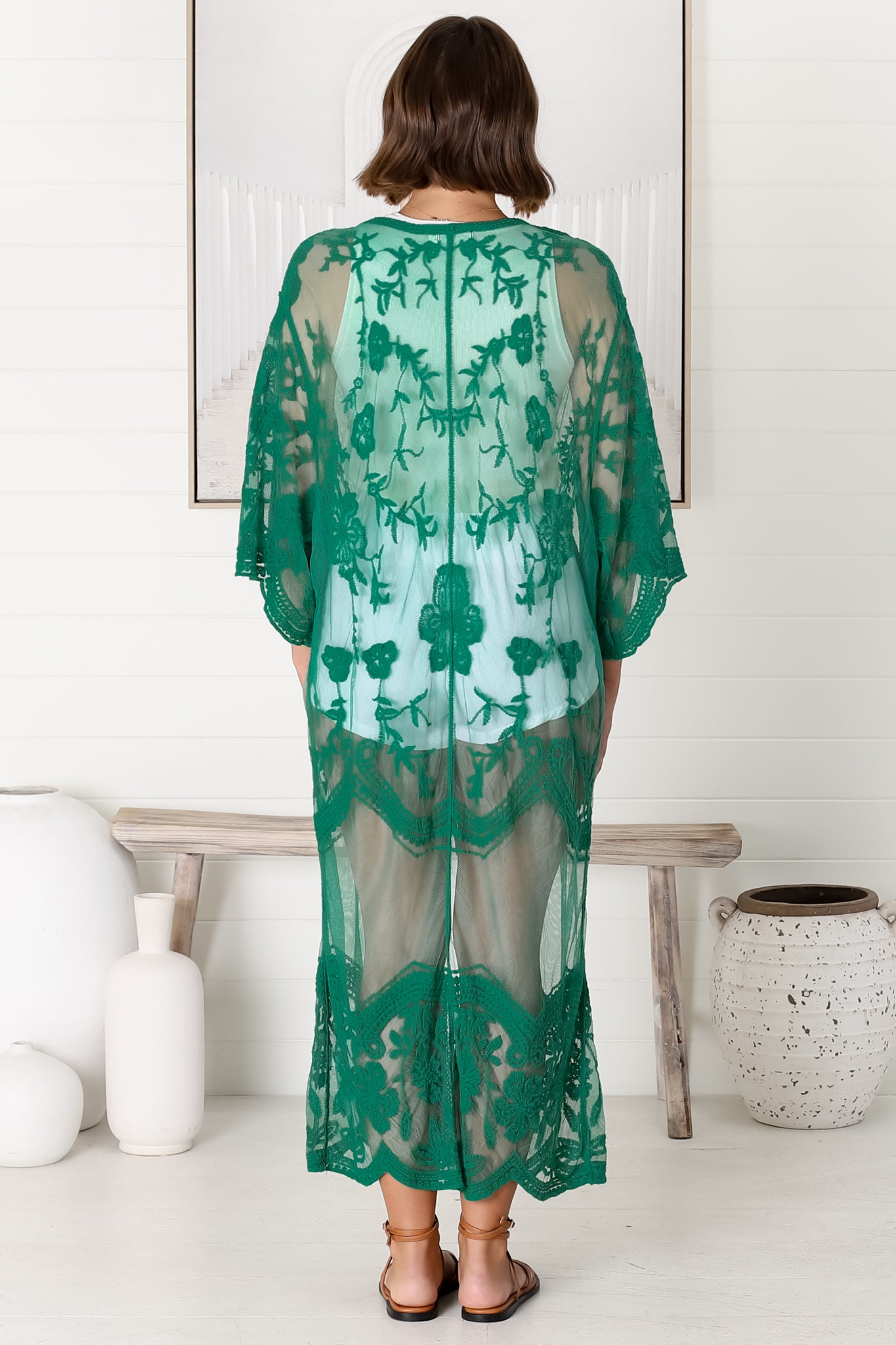 Haylo Kimono - Floral Lace Kimono with Scallop Hemline in Emerald