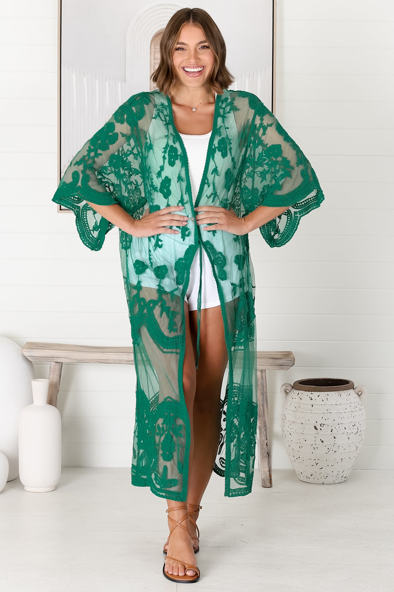 Haylo Kimono - Floral Lace Kimono with Scallop Hemline in Emerald