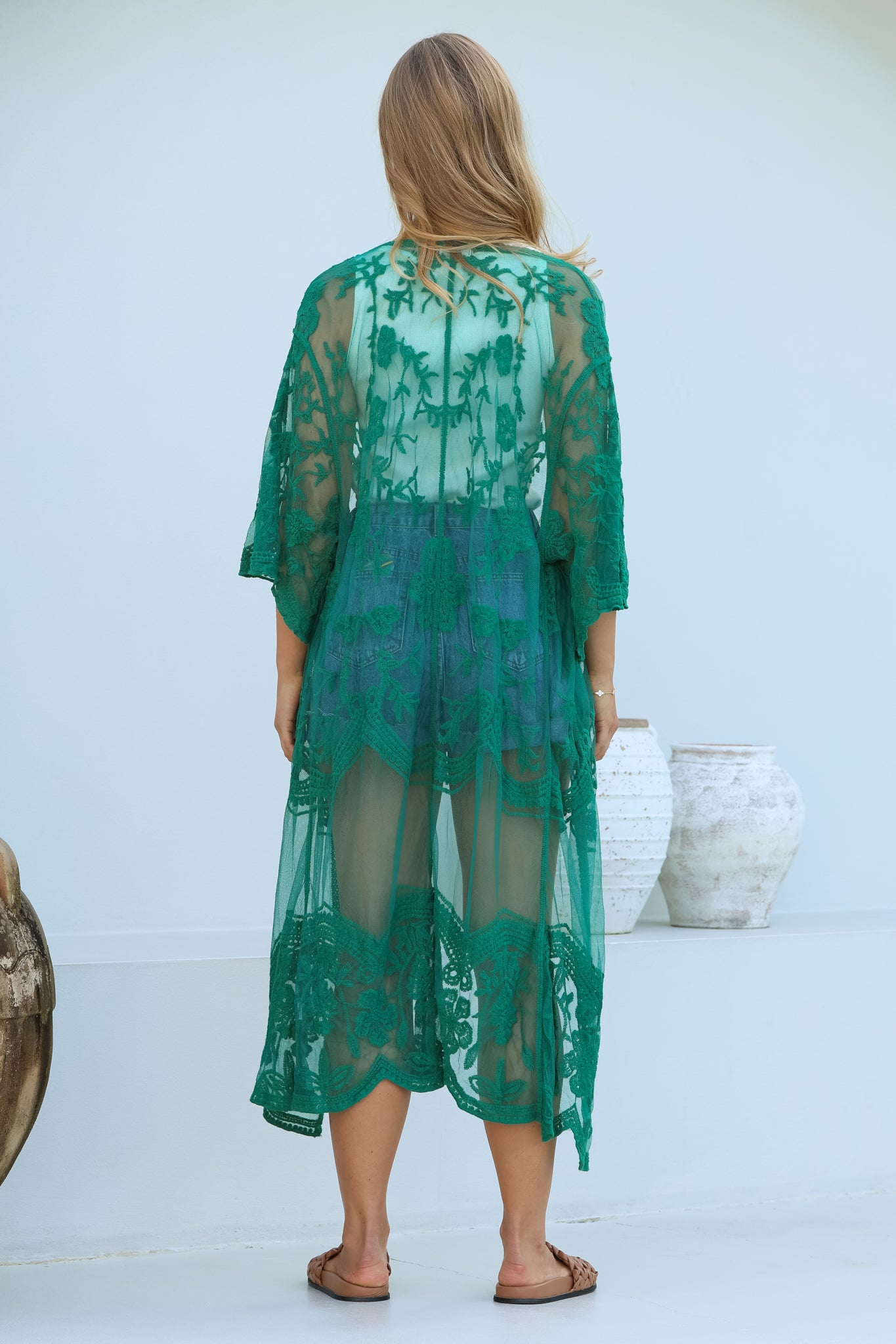 Haylo Kimono - Floral Lace Kimono with Scallop Hemline in Emerald