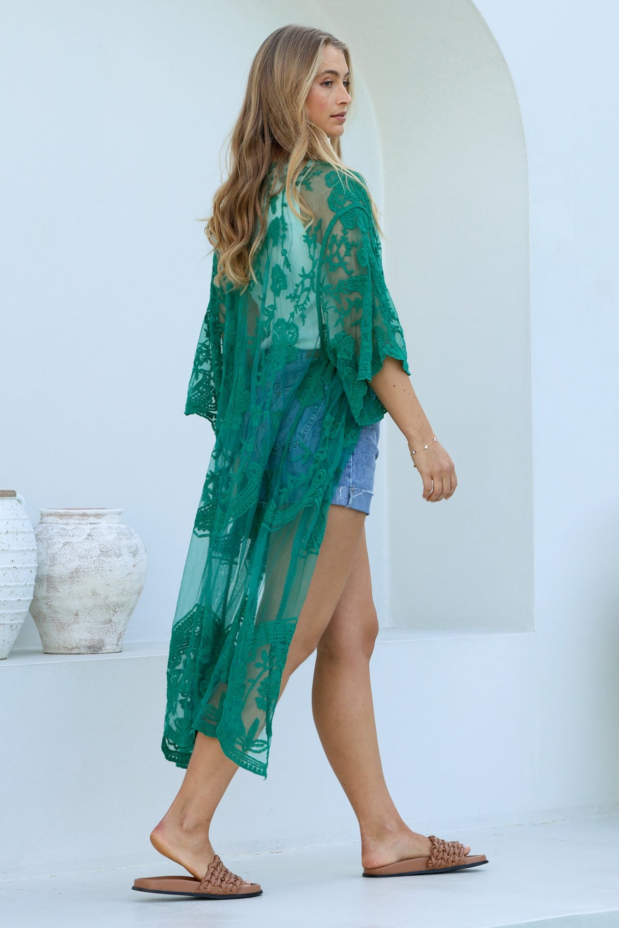 Haylo Kimono - Floral Lace Kimono with Scallop Hemline in Emerald