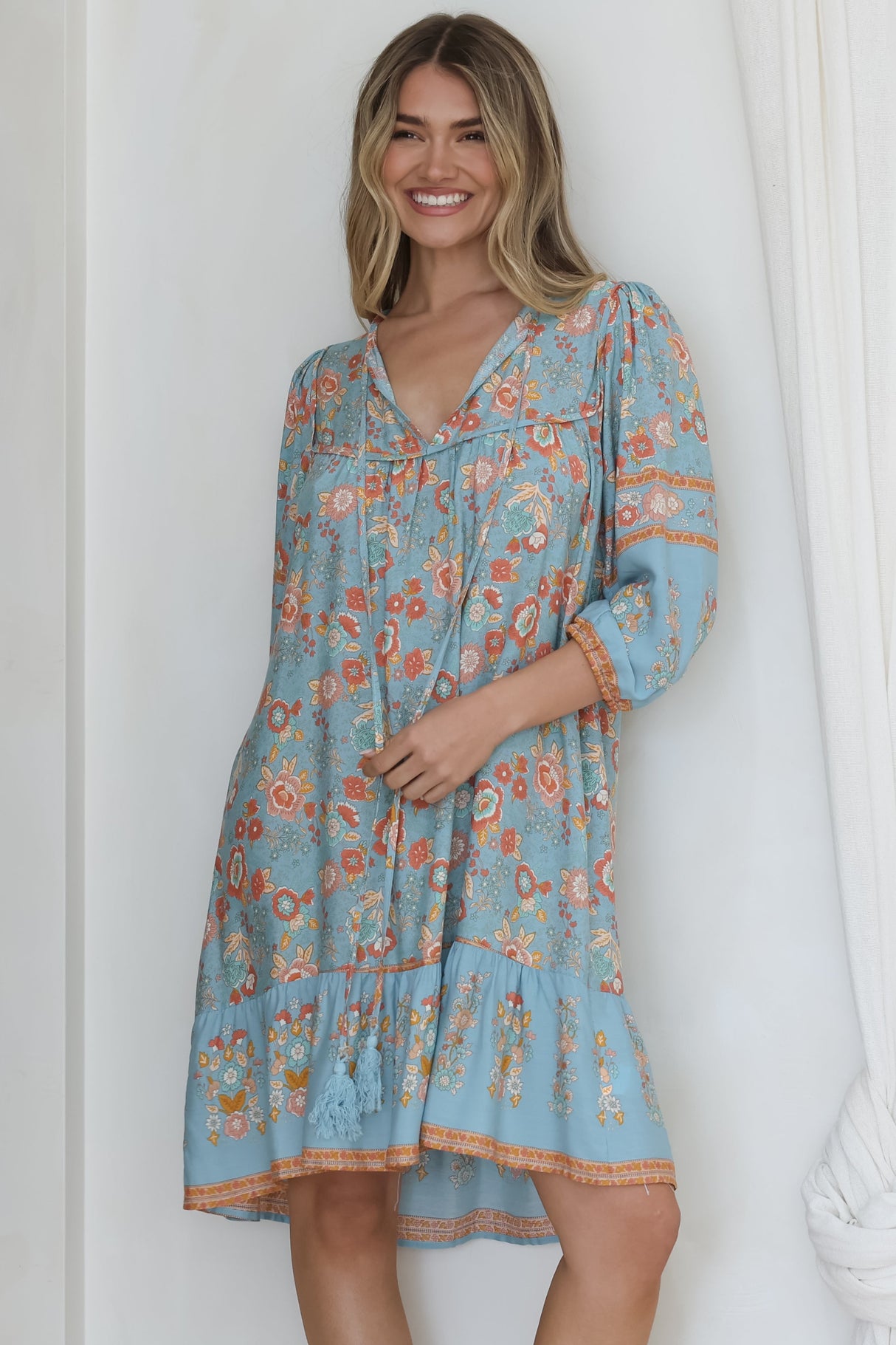 Helda Mini Dress - V-Neck Shift Dress with Balloon Sleeves in Aletta Print Blue