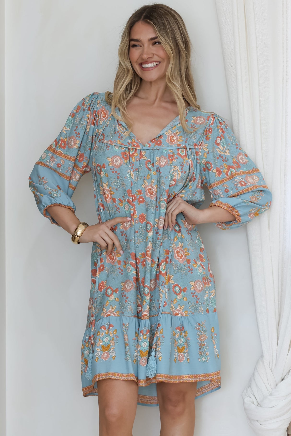 Helda Mini Dress - V-Neck Shift Dress with Balloon Sleeves in Aletta Print Blue