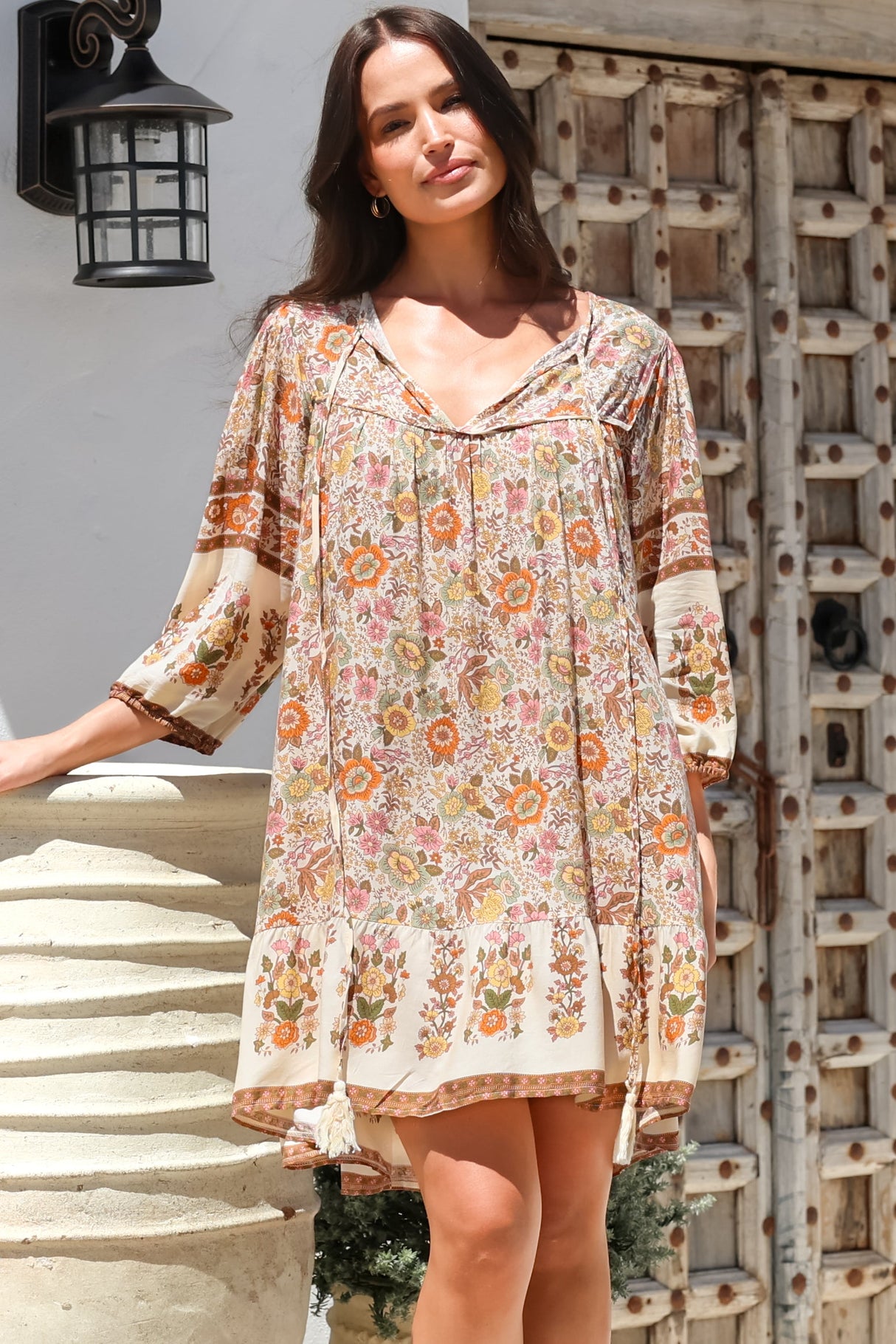 Helda Mini Dress - V-Neck Shift Dress with Balloon Sleeves in Aletta Print Brown